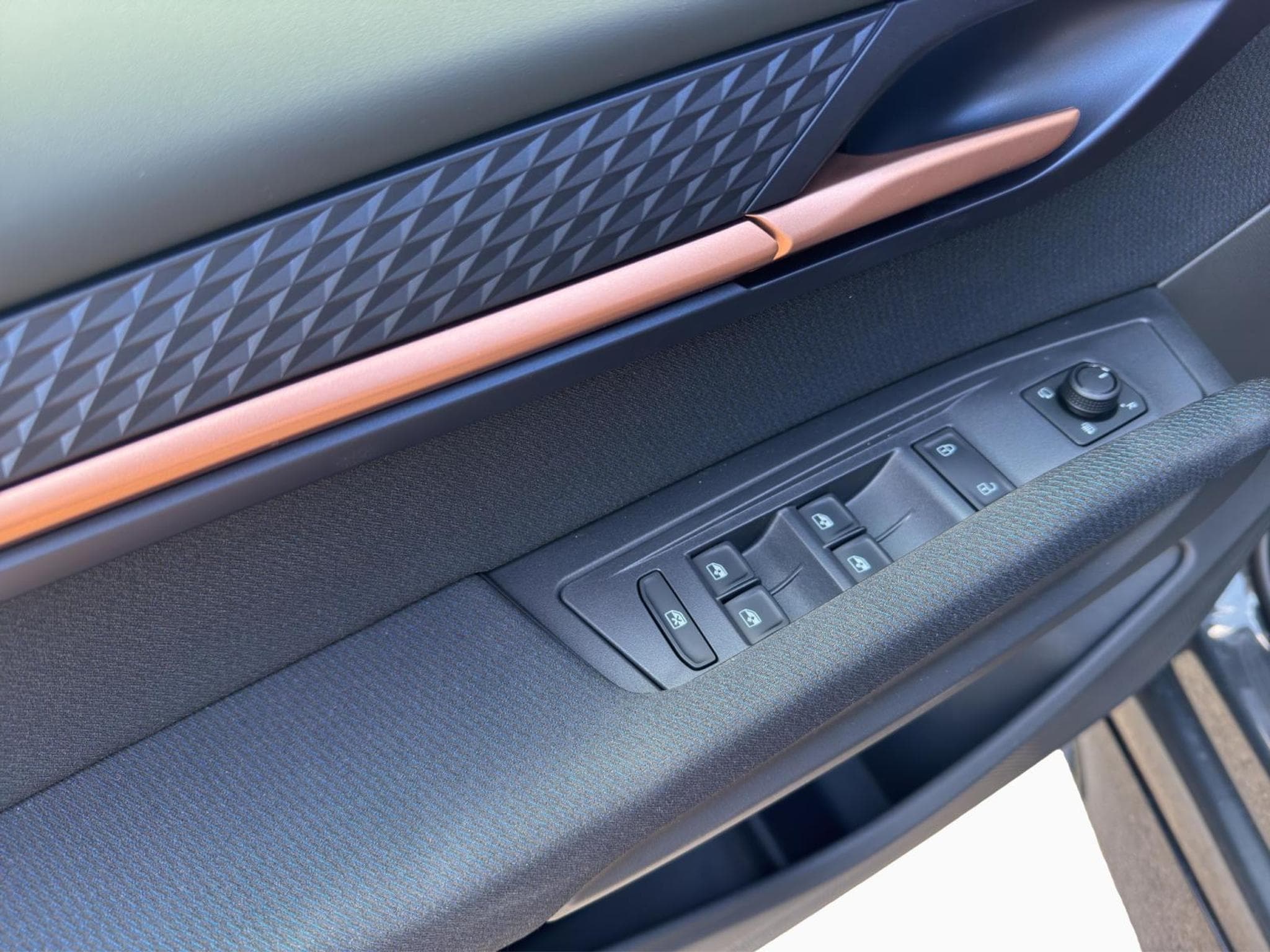Cupra Born Facelift (2026) - Foto 12