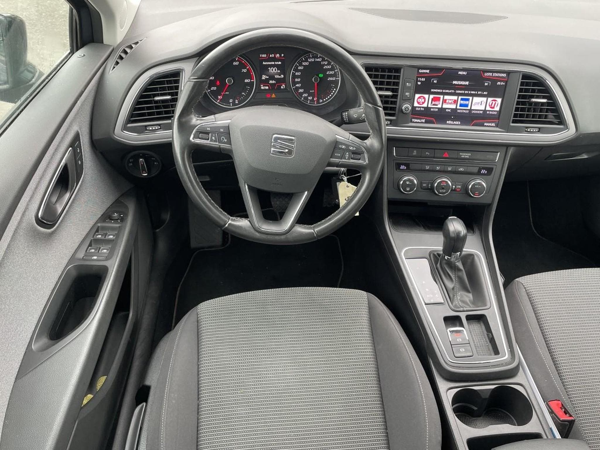 Seat Leon 1.5 TGI 130 STYLE BUSINESS DSG7 (2021) - Foto 10