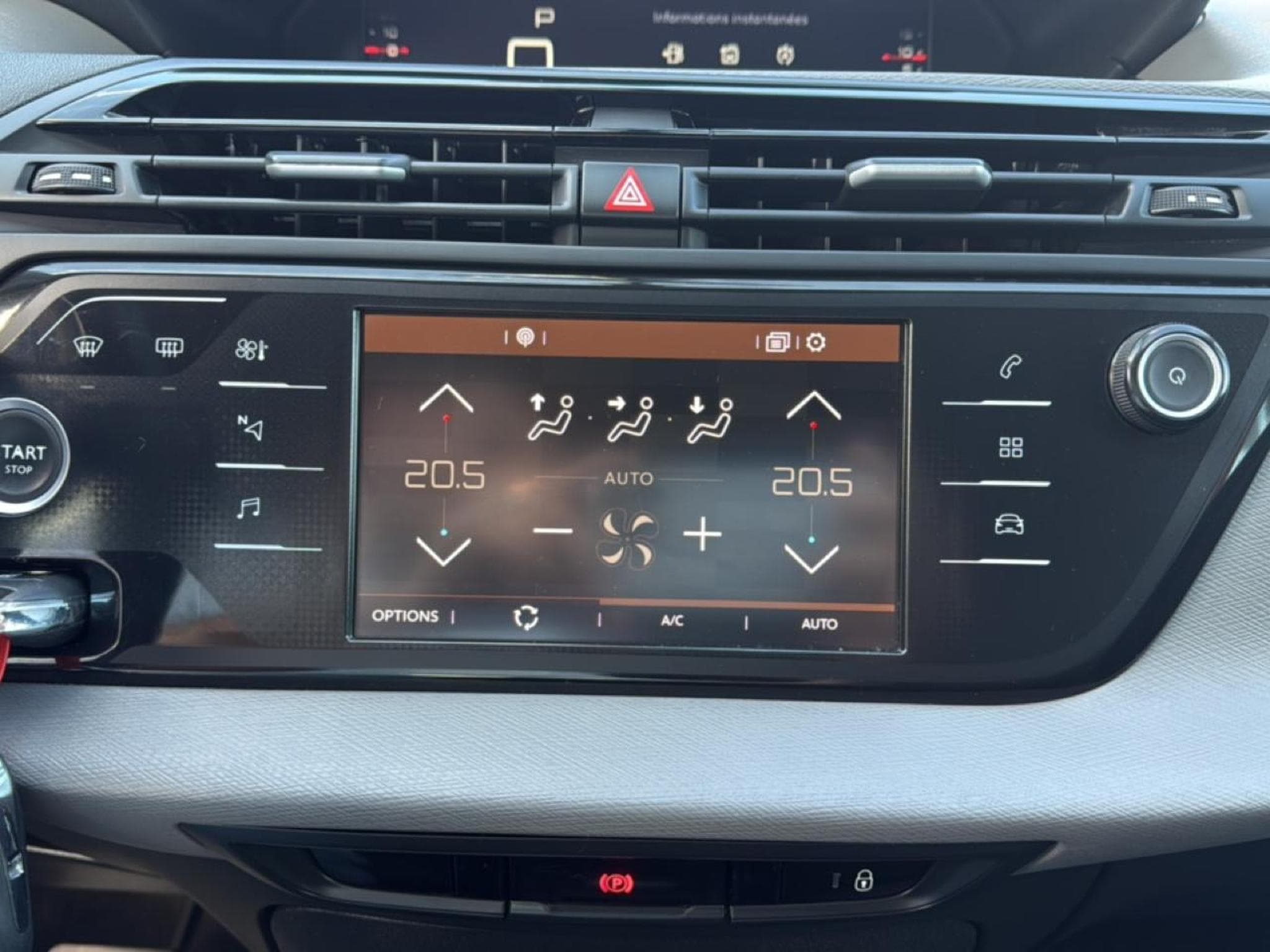 Citroen GRAND C4 SPACETOURER PURETECH 130 FEEL EAT8 (2021) - Foto 10