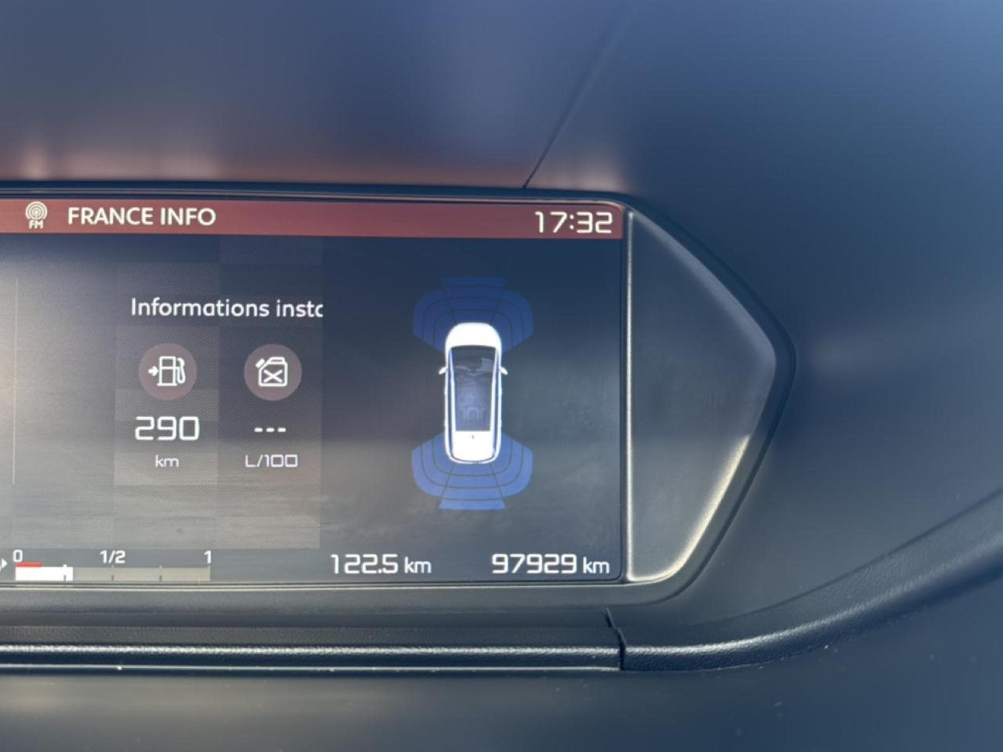 Citroen GRAND C4 SPACETOURER PURETECH 130 FEEL EAT8 (2021) - Foto 11