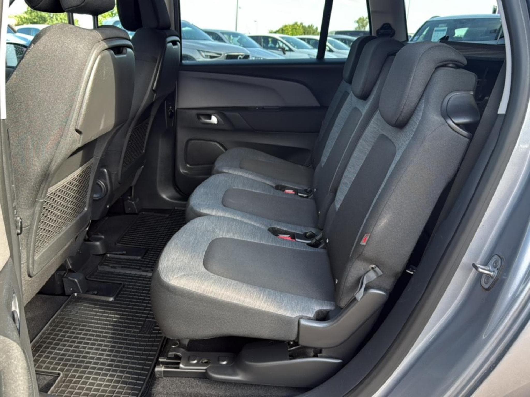 Citroen GRAND C4 SPACETOURER PURETECH 130 FEEL EAT8 (2021) - Foto 19