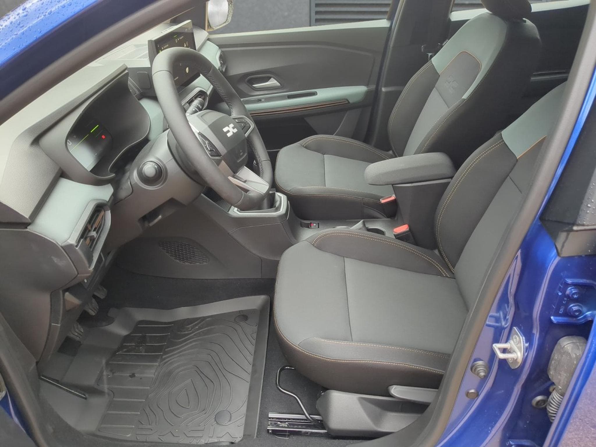 Dacia Sandero Extreme (2026) - Photo 4