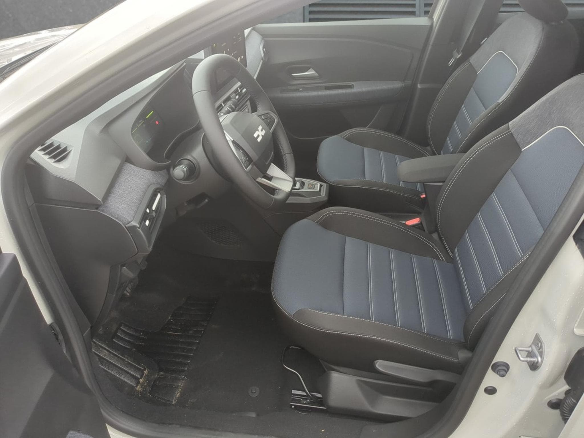 Dacia Jogger Journey 5-S (2026) - Photo 4