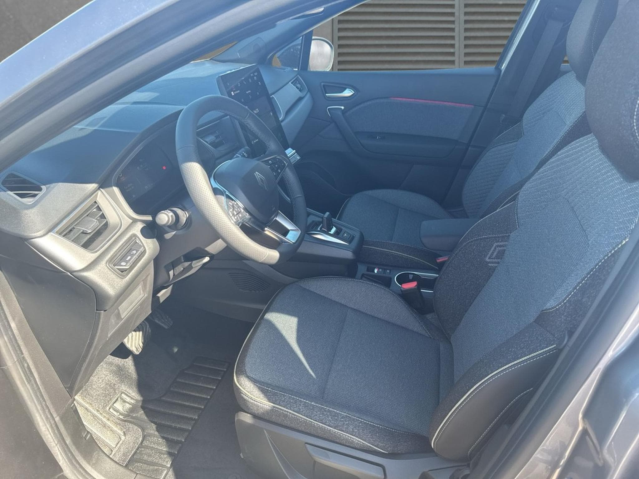 Renault Captur Techno (2025) - Foto 4