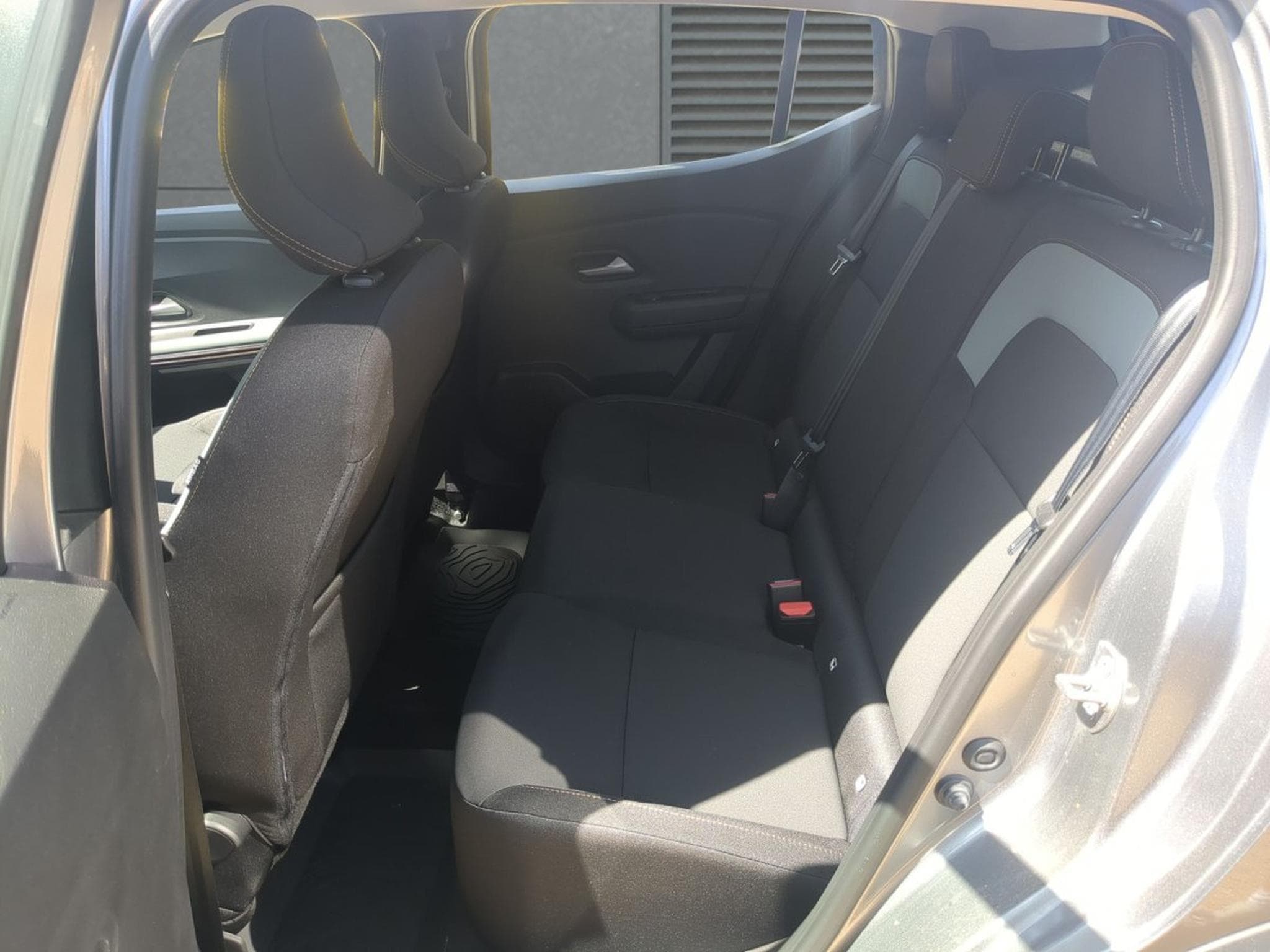 Dacia Sandero Extreme (2026) - Photo 6