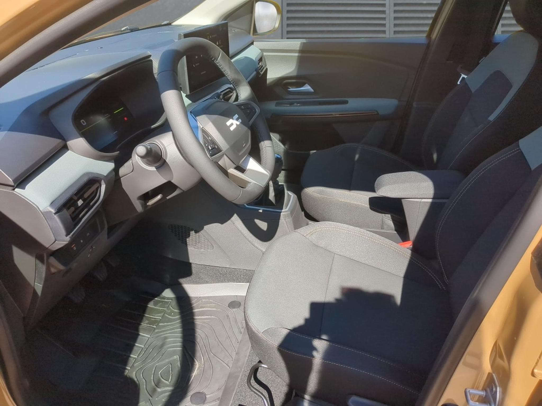 Dacia Sandero Extreme (2026) - Photo 4
