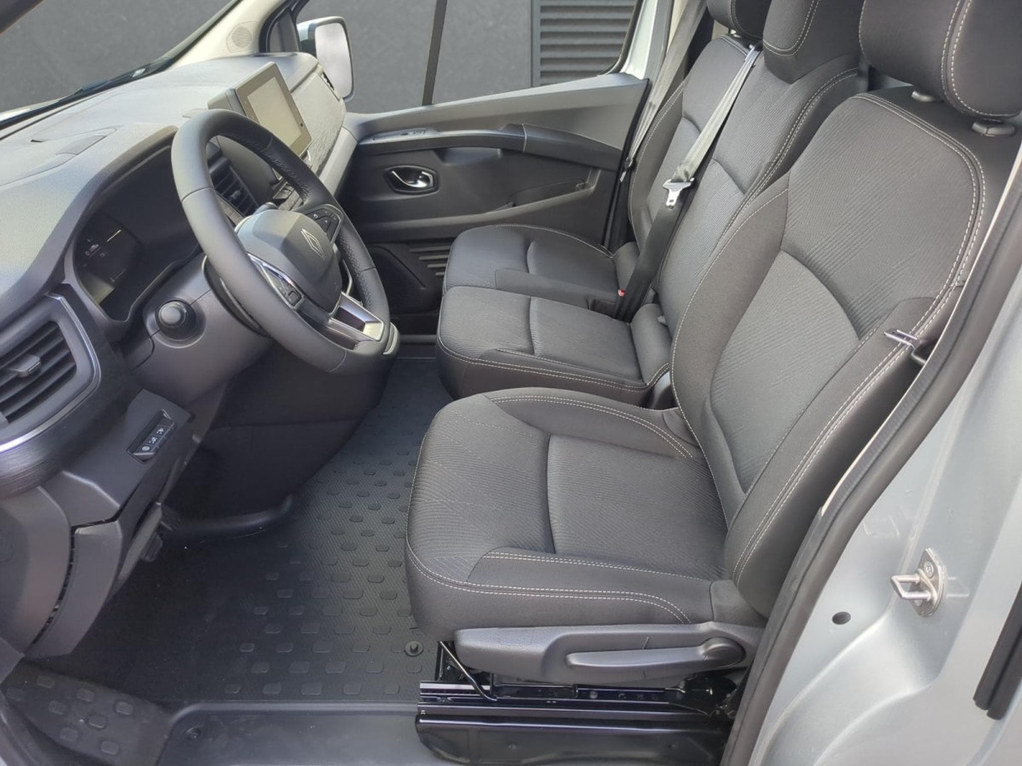 Renault Trafic Extra L2H1 (2025) - Photo 4