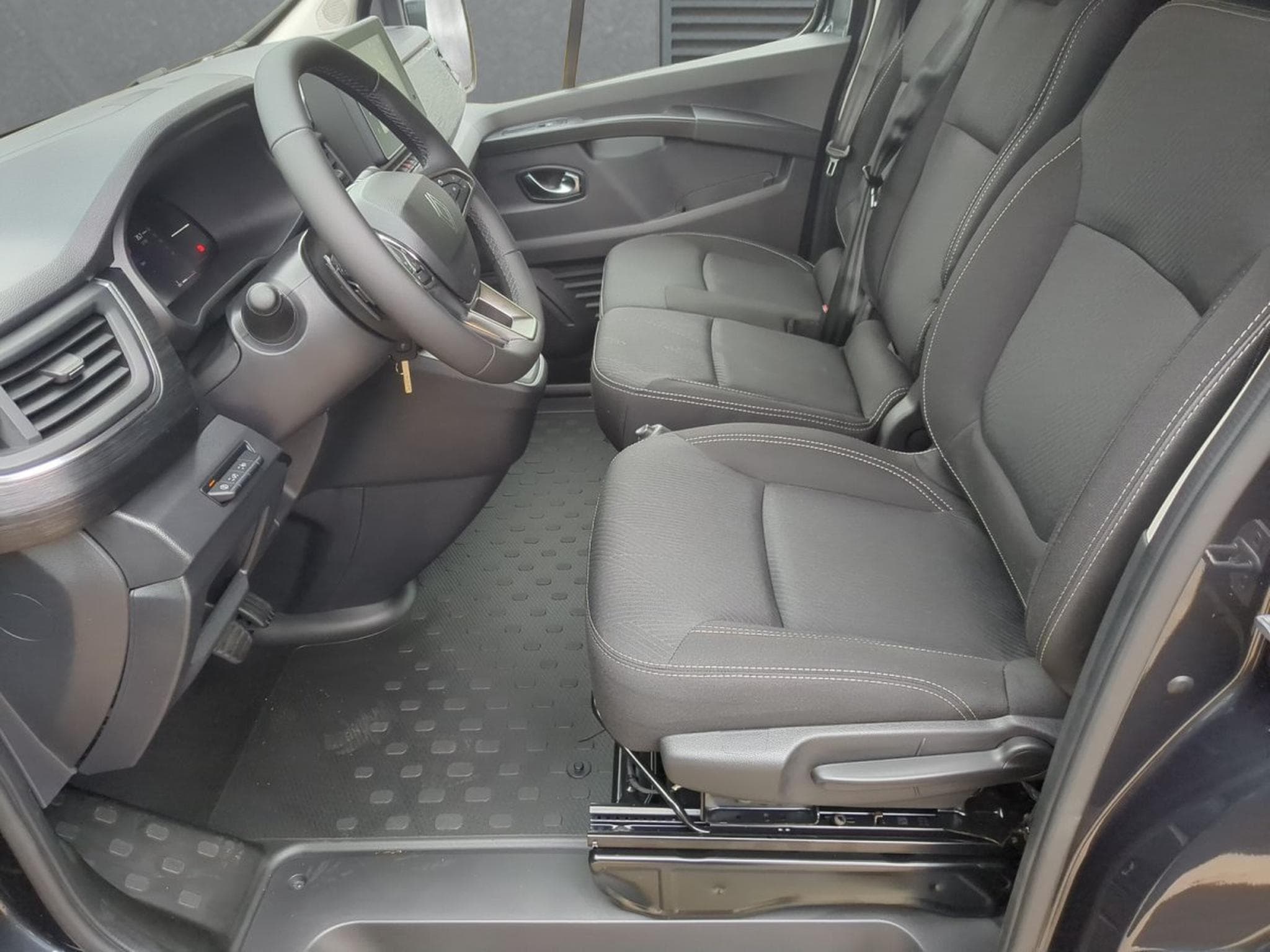 Renault Trafic Extra L2H1 (2025) - Photo 4