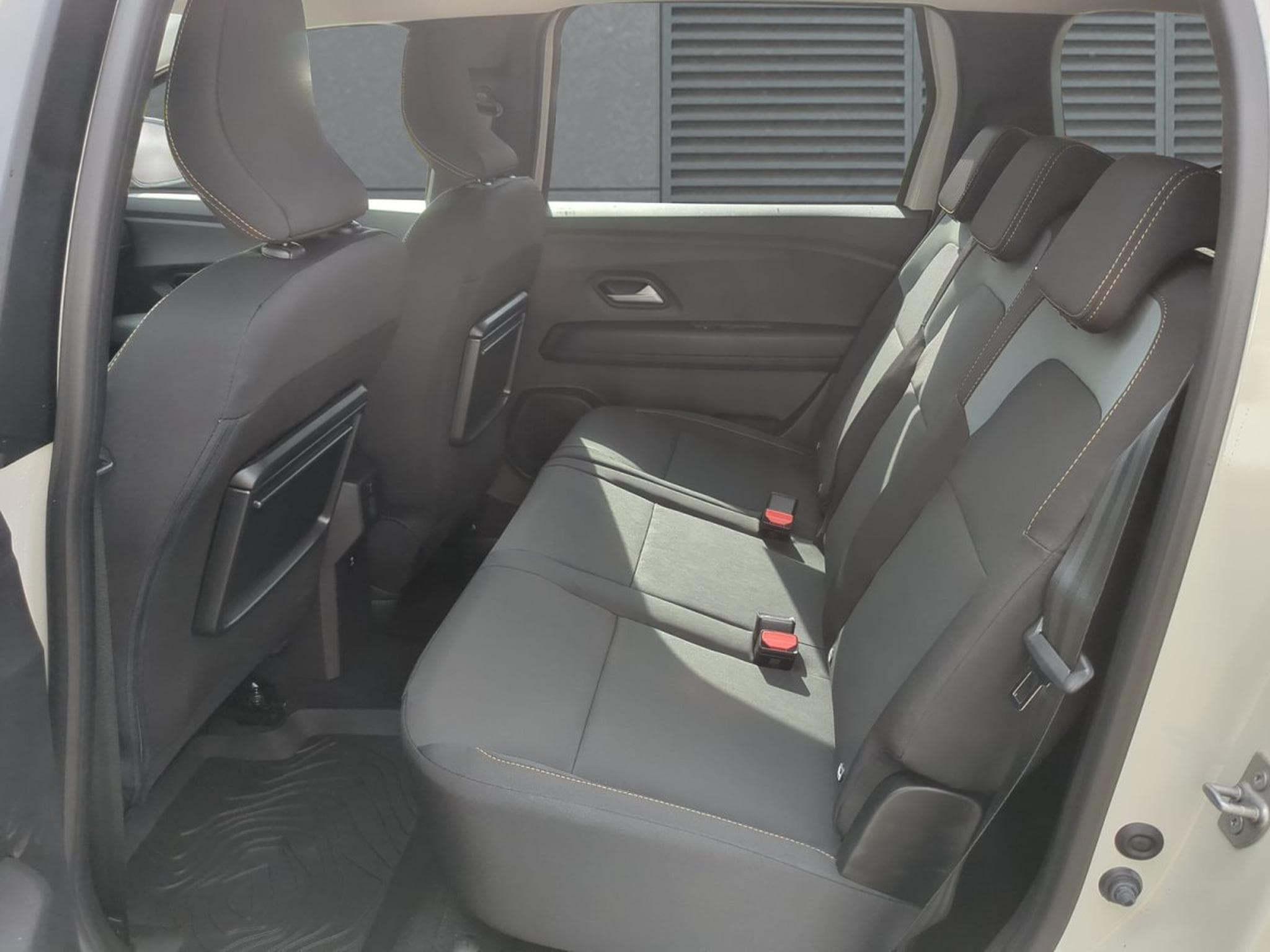 Dacia Jogger Extreme 5-S (2026) - Foto 6