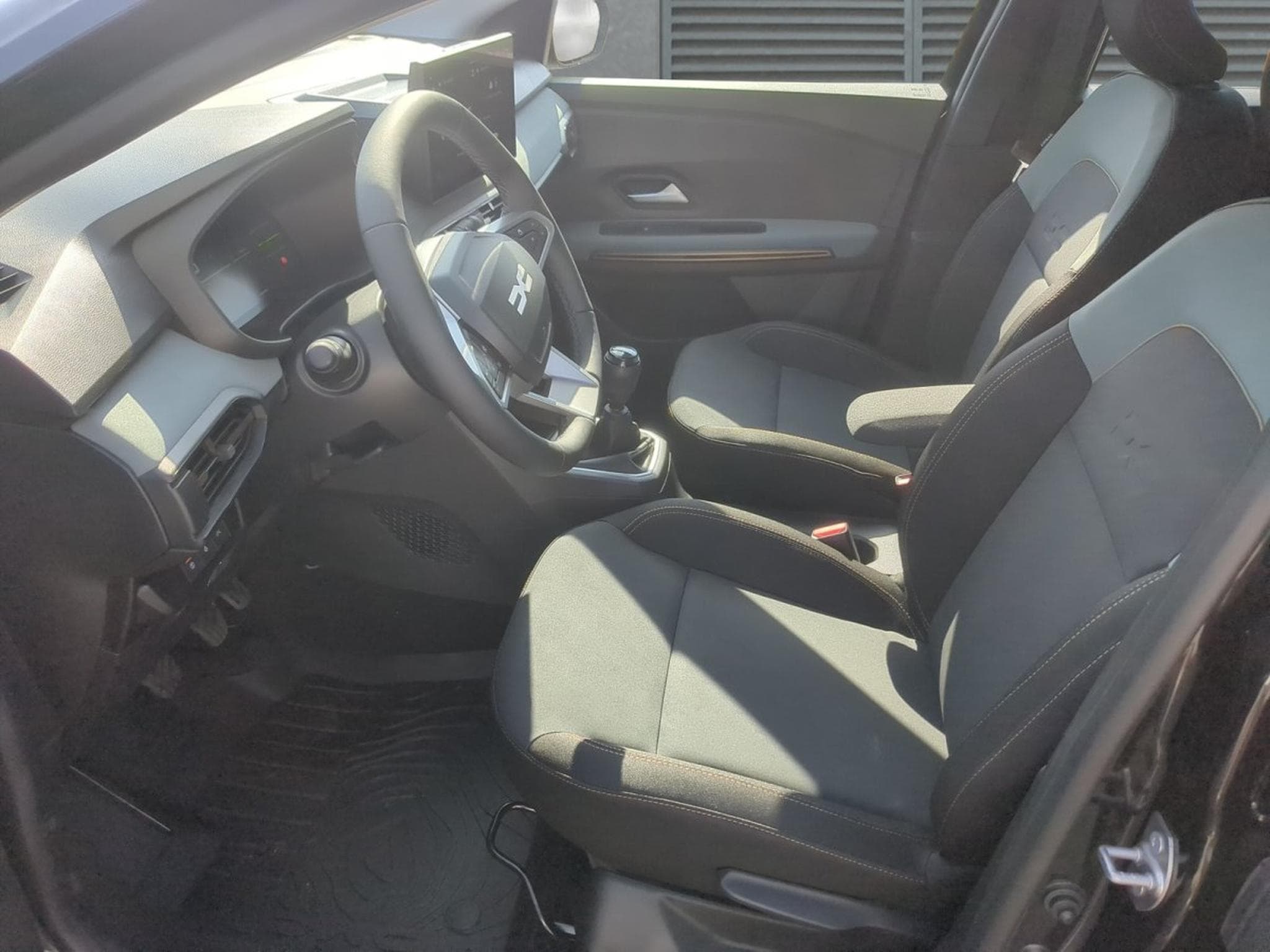 Dacia Sandero Extreme SHZ LKHZ (2026) - Photo 4
