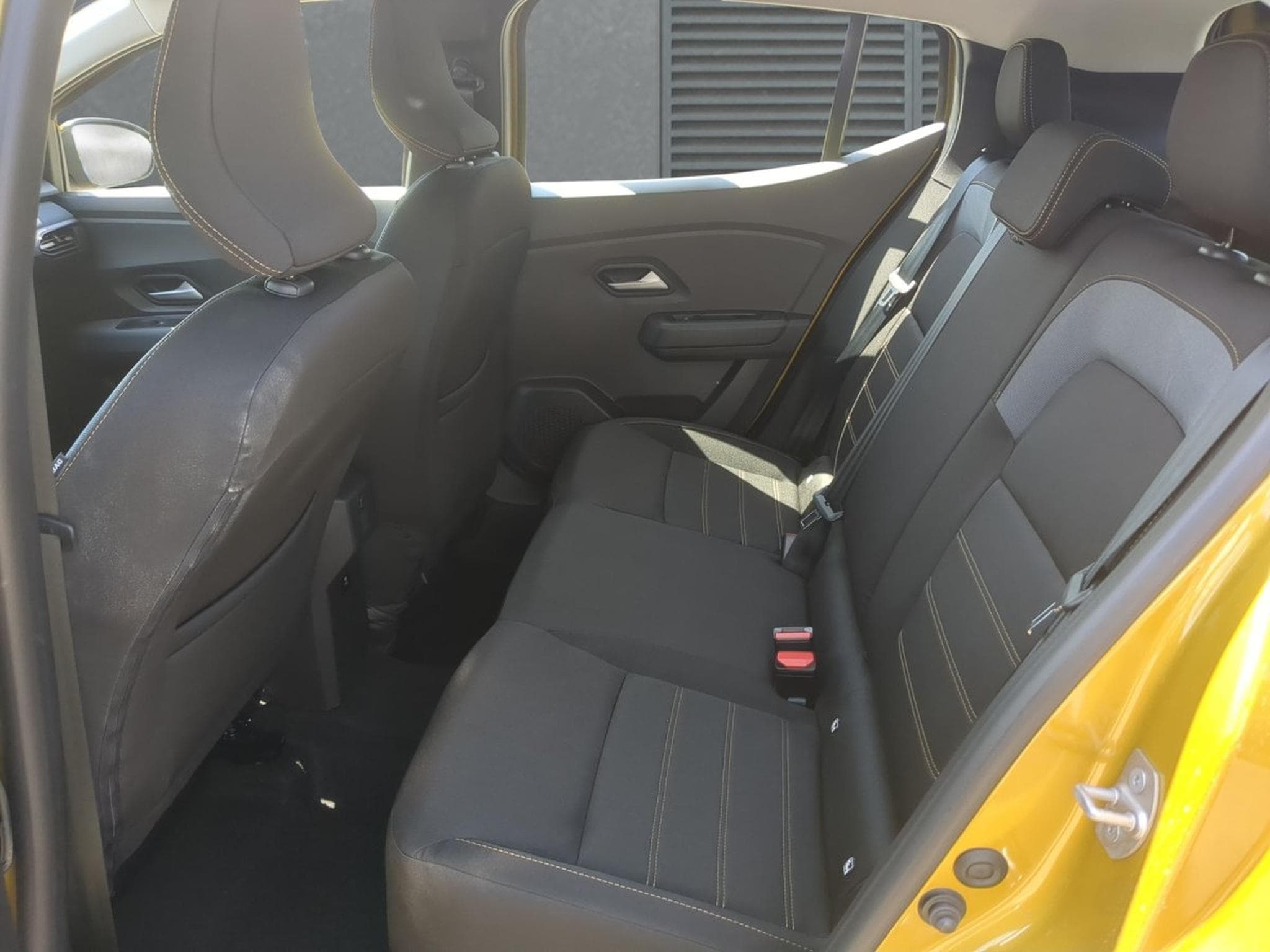 Dacia Sandero Expression Facelift SHZ (2026) - Foto 6