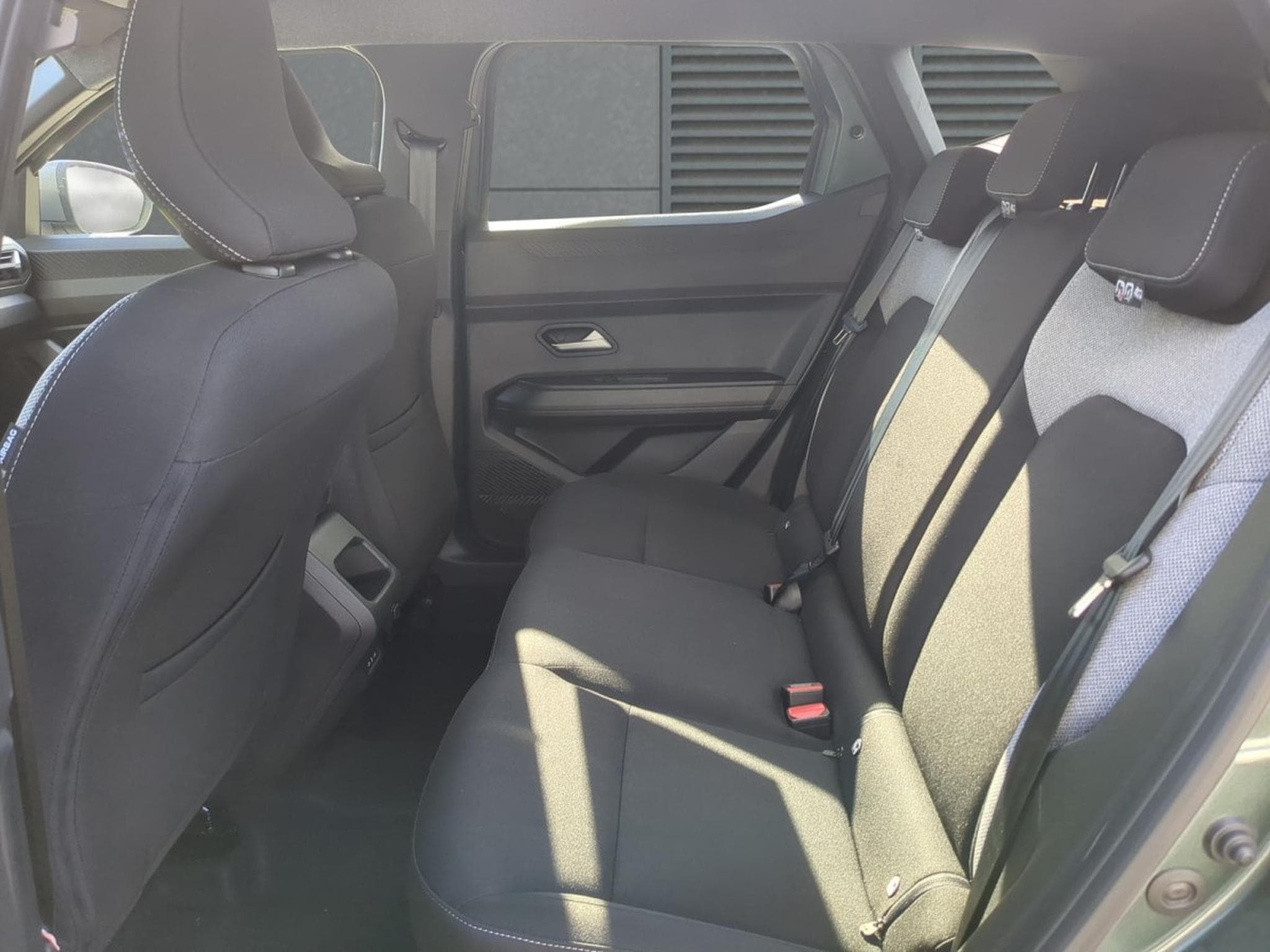 Dacia Duster Journey SHZ LKHZ Navi (2026) - Foto 6