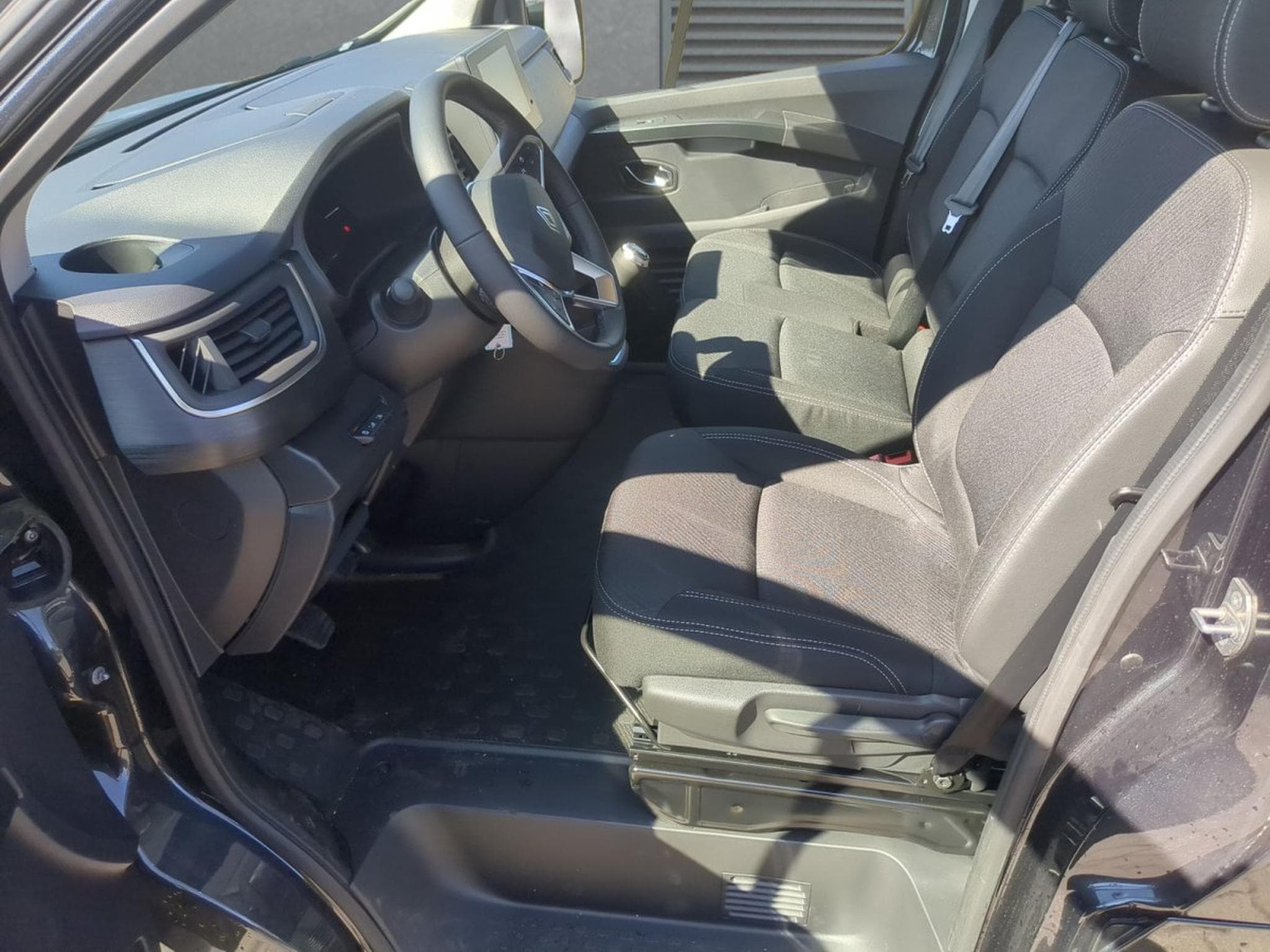 Renault Trafic Extra L2H1 (2025) - Foto 4