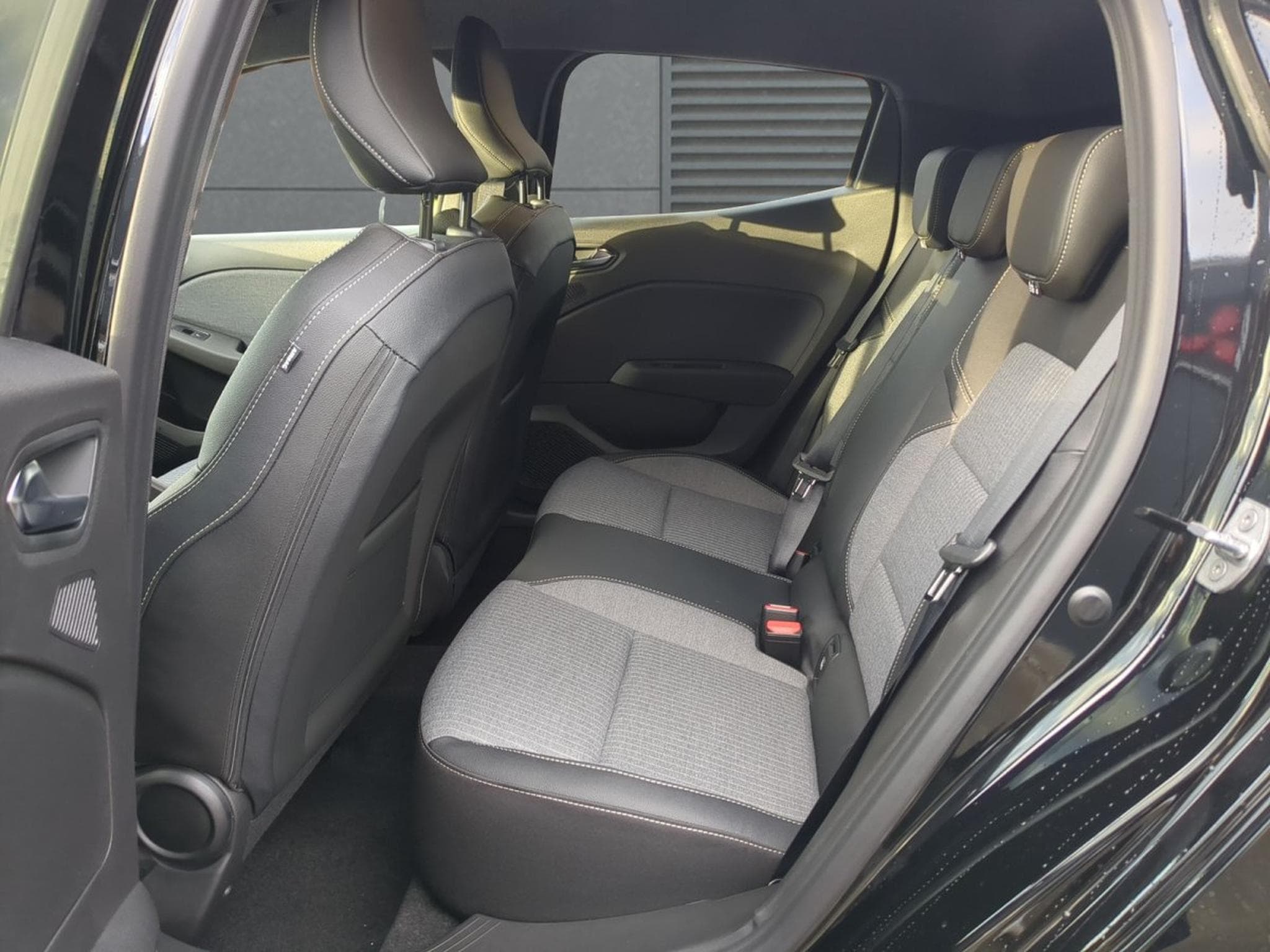 Renault Clio Techno (2025) - Photo 6