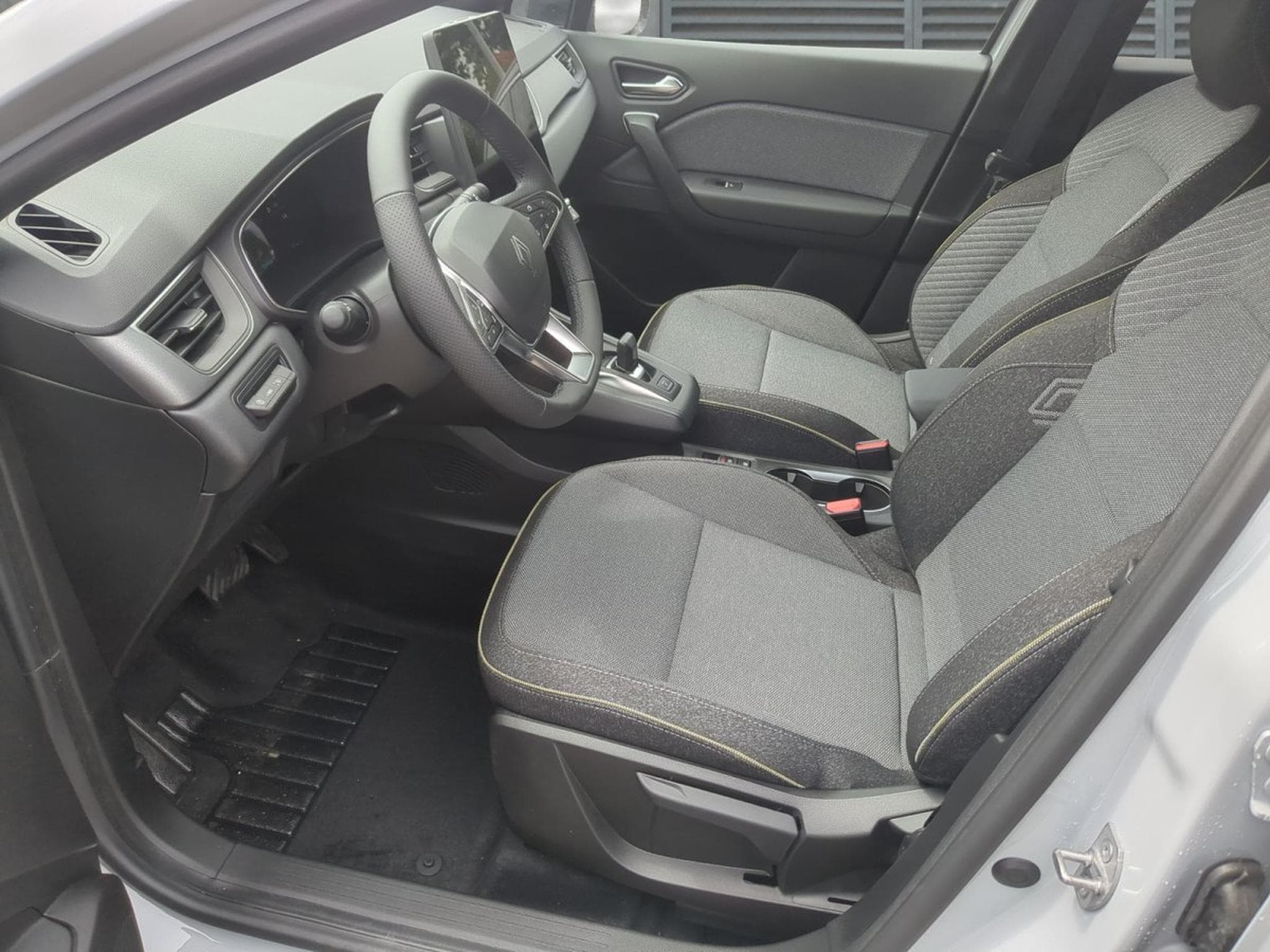 Renault Captur Techno (2026) - Foto 4