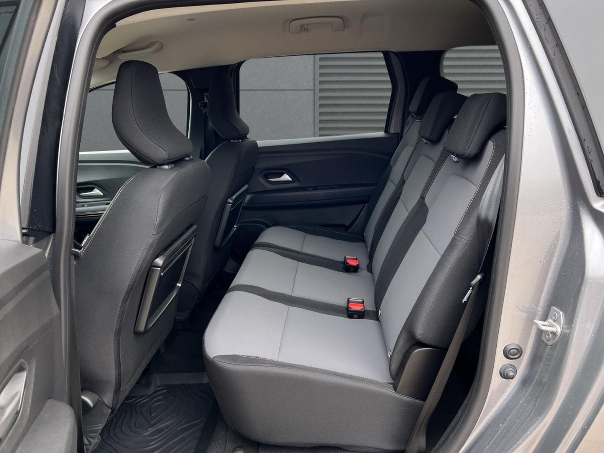 Dacia Jogger Extreme 5S (2025) - Foto 6