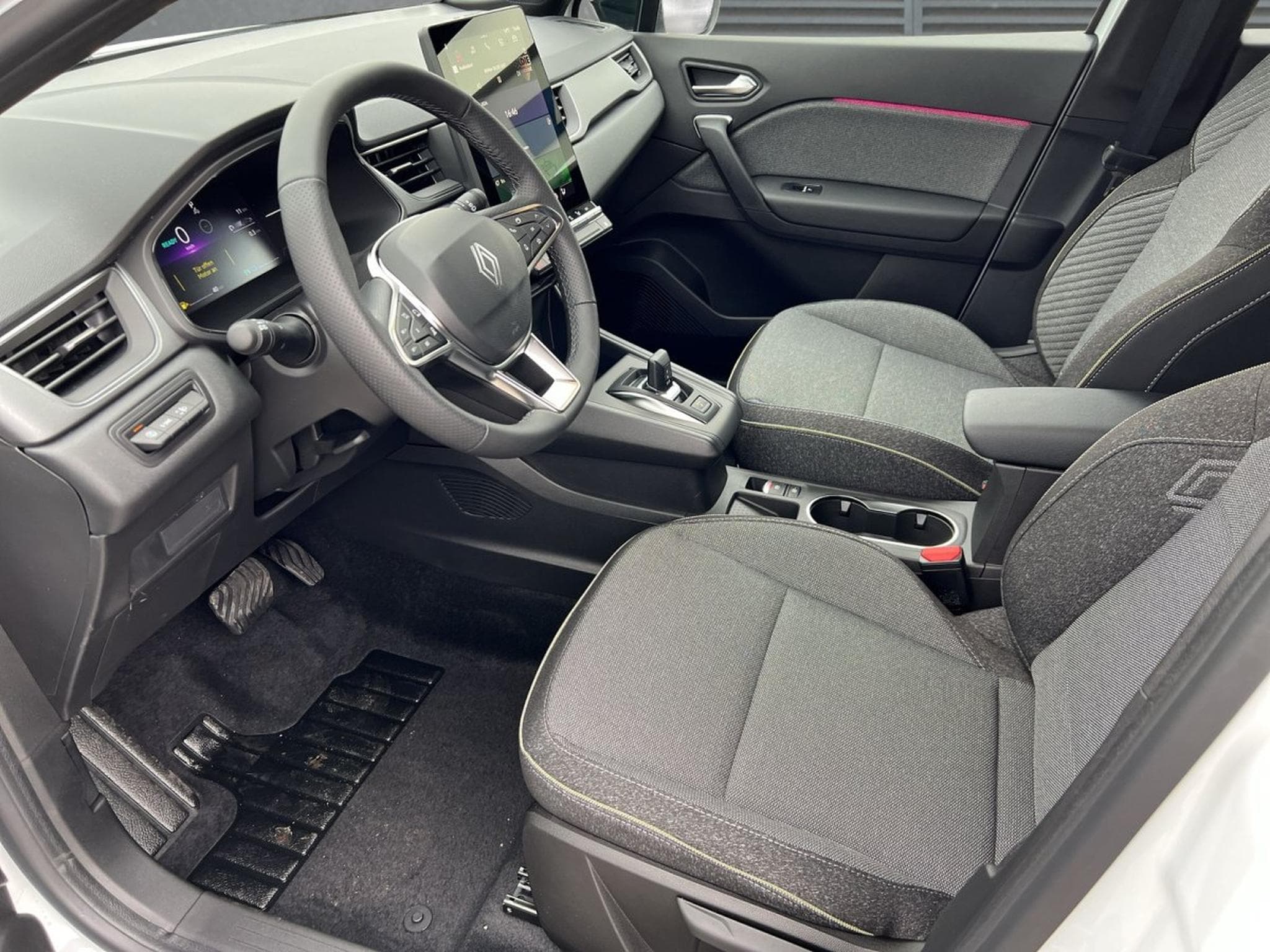 Renault Captur Techno (2025) - Photo 4