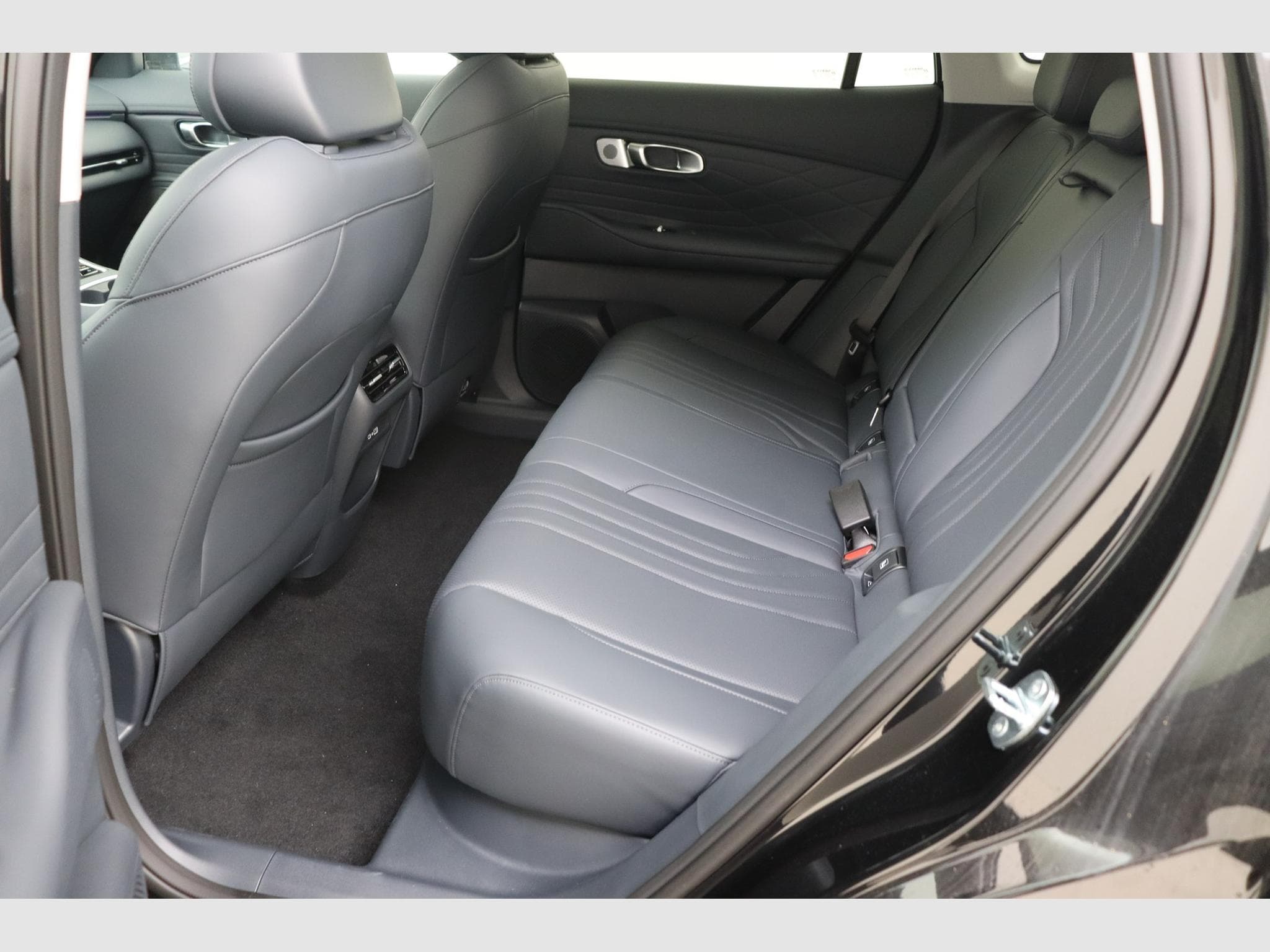 Geely Starray Launch Edition (2026) - Foto 16