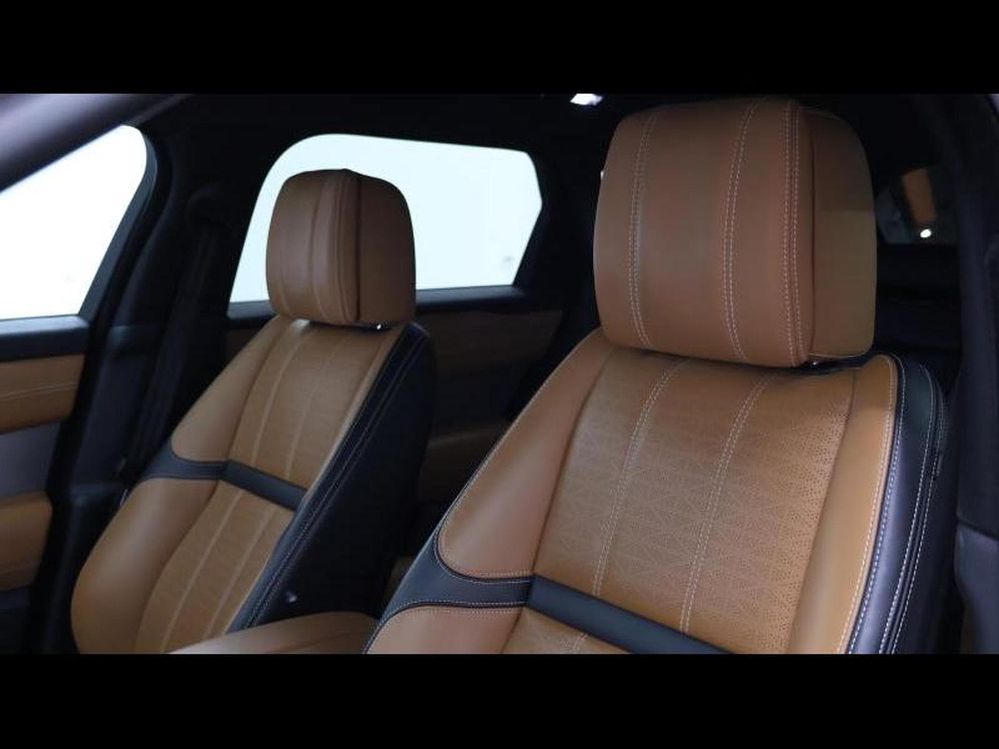 Land-Rover Range Rover Velar P300 R-Dynamic HSE Auto (2019) - Foto 20