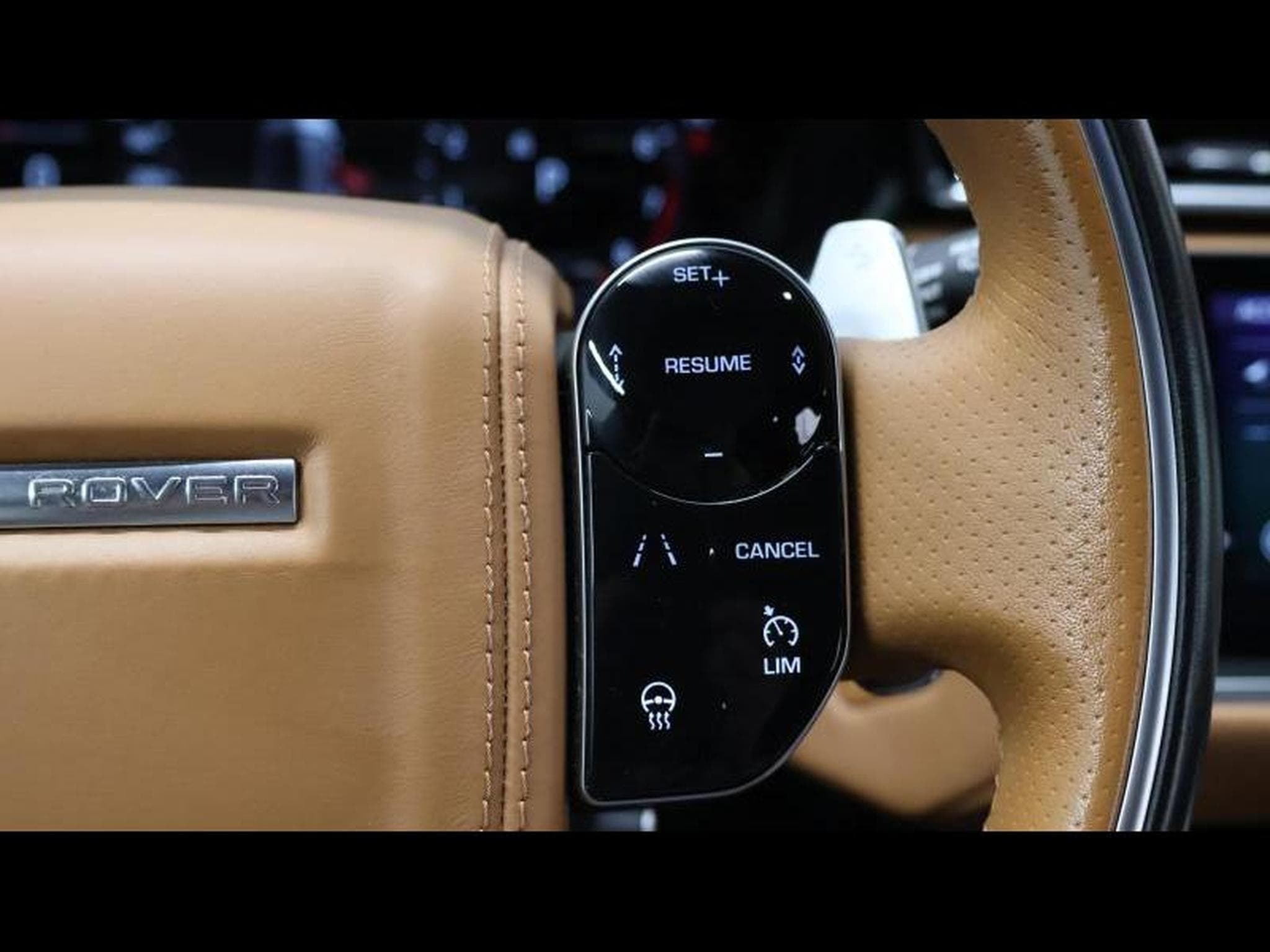 Land-Rover Range Rover Velar P300 R-Dynamic HSE Auto (2019) - Foto 33