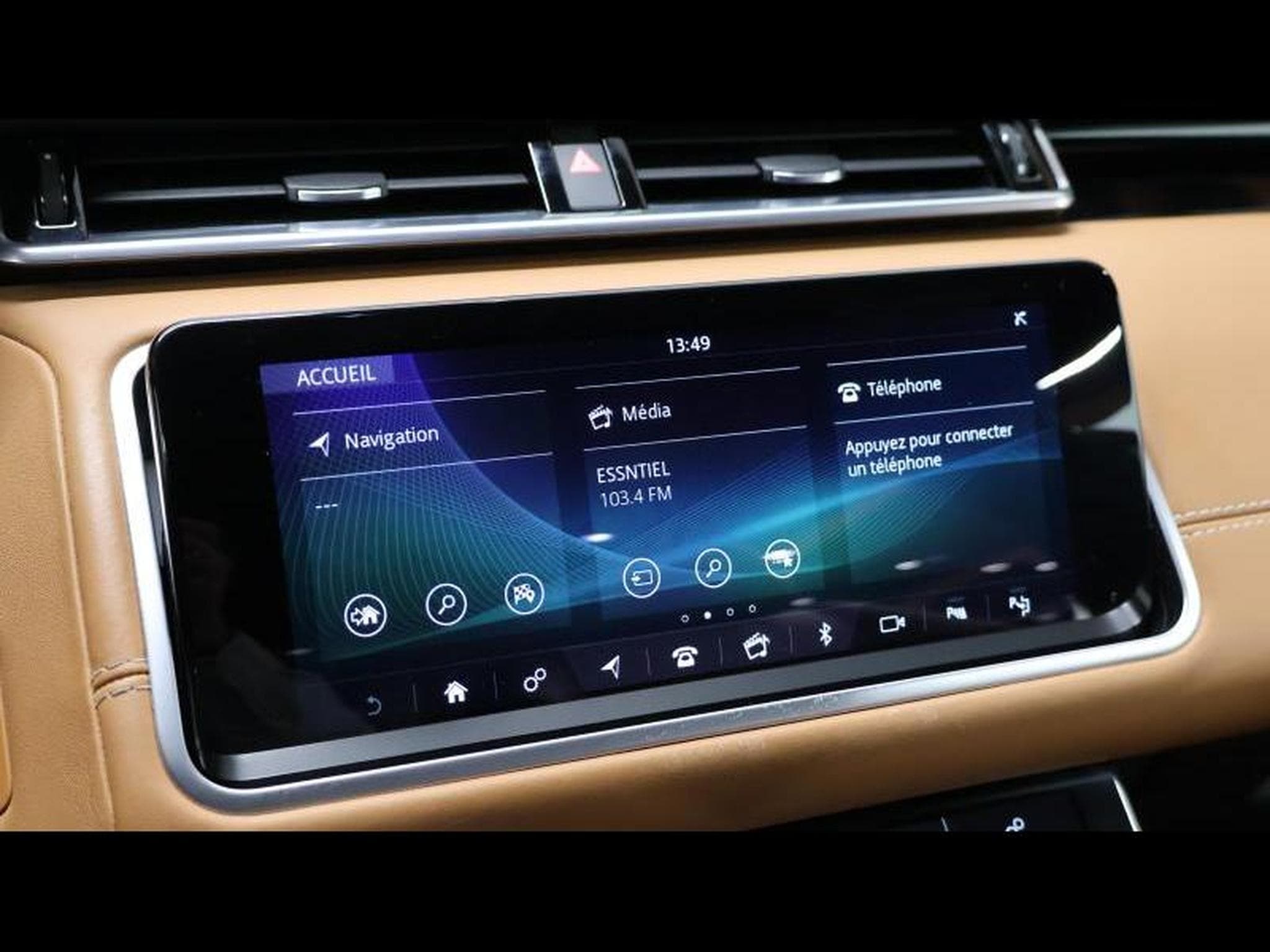 Land-Rover Range Rover Velar P300 R-Dynamic HSE Auto (2019) - Foto 34