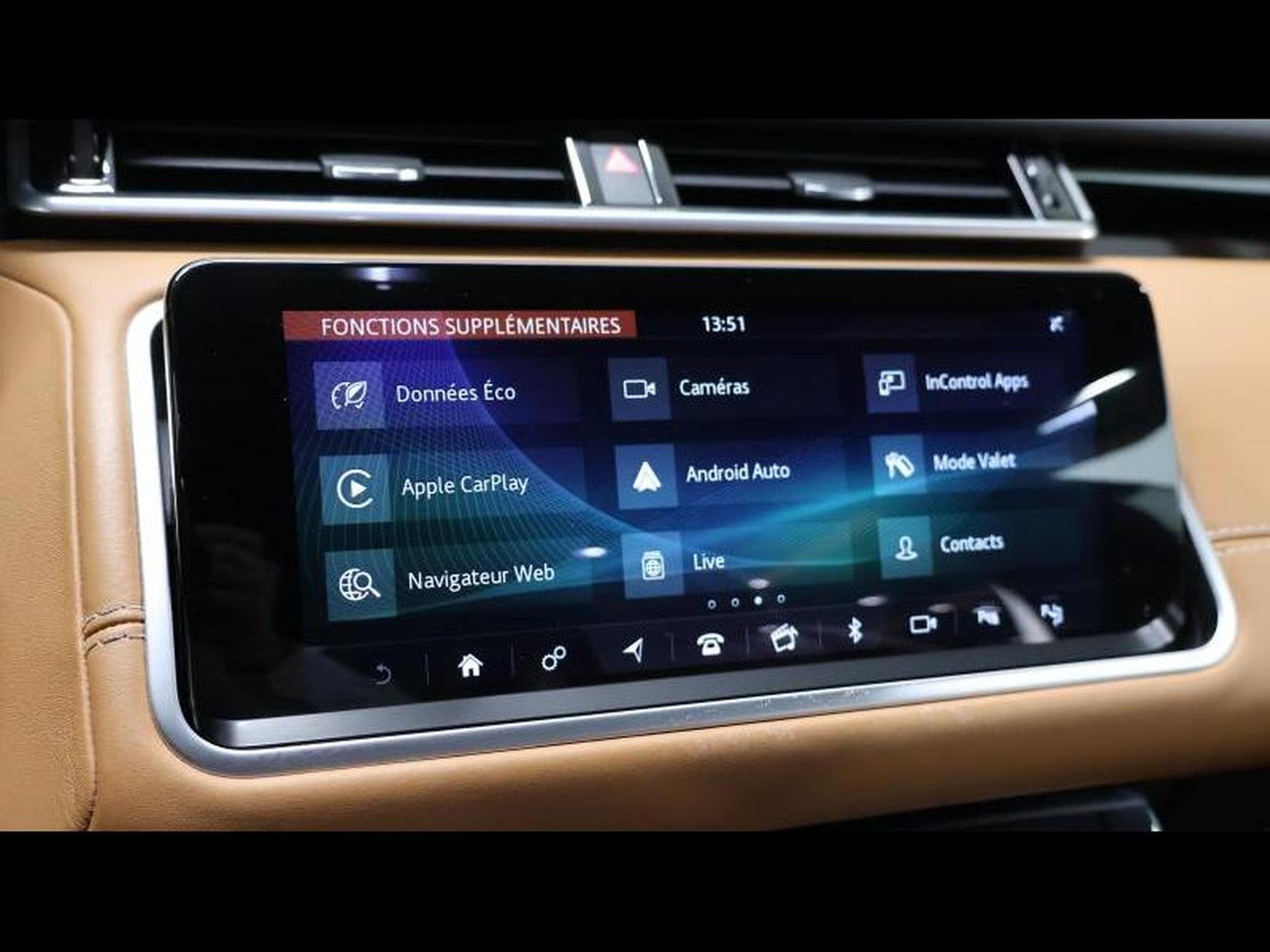 Land-Rover Range Rover Velar P300 R-Dynamic HSE Auto (2019) - Foto 39