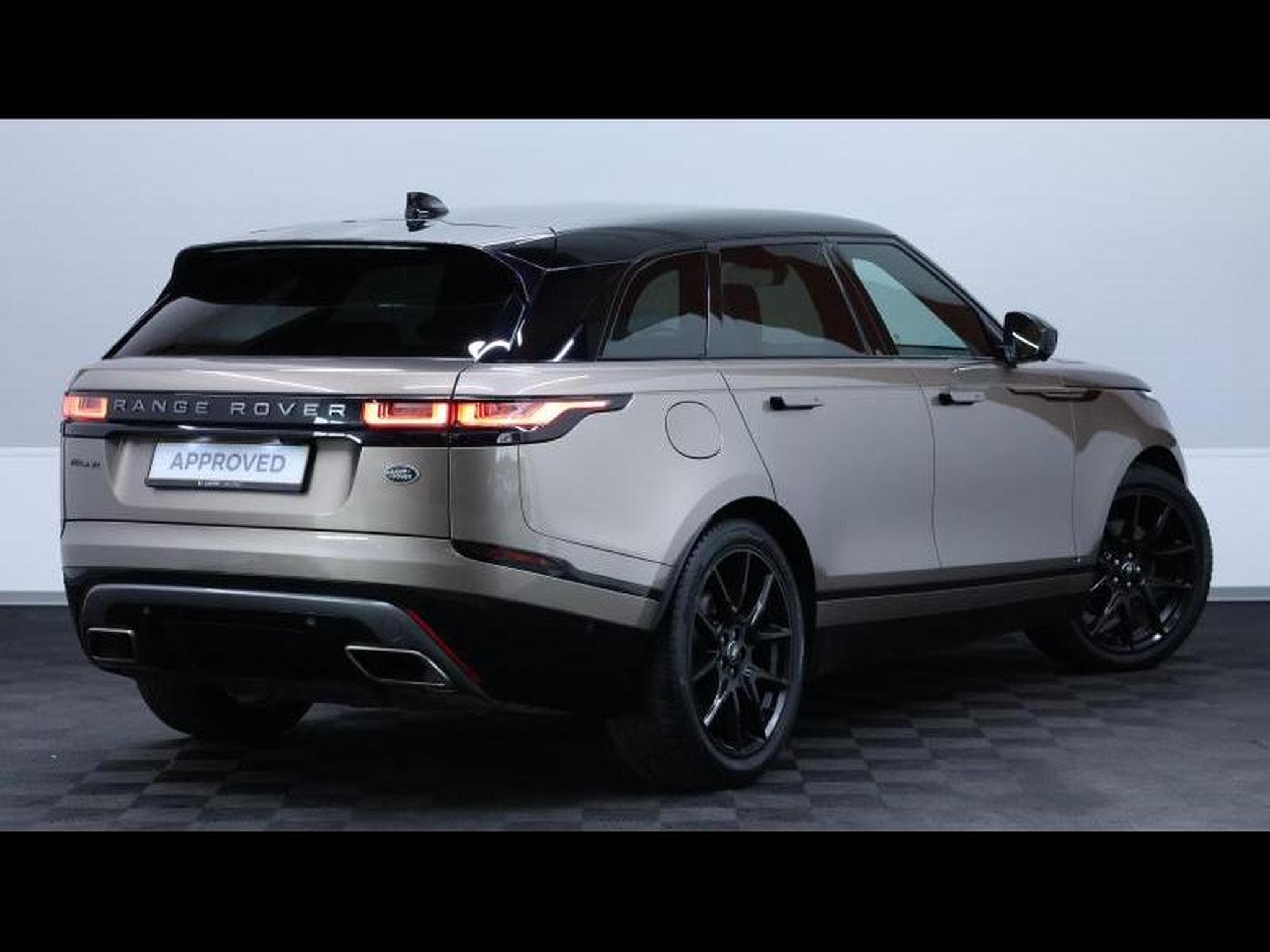 Land-Rover Range Rover Velar P300 R-Dynamic HSE Auto (2019) - Foto 8
