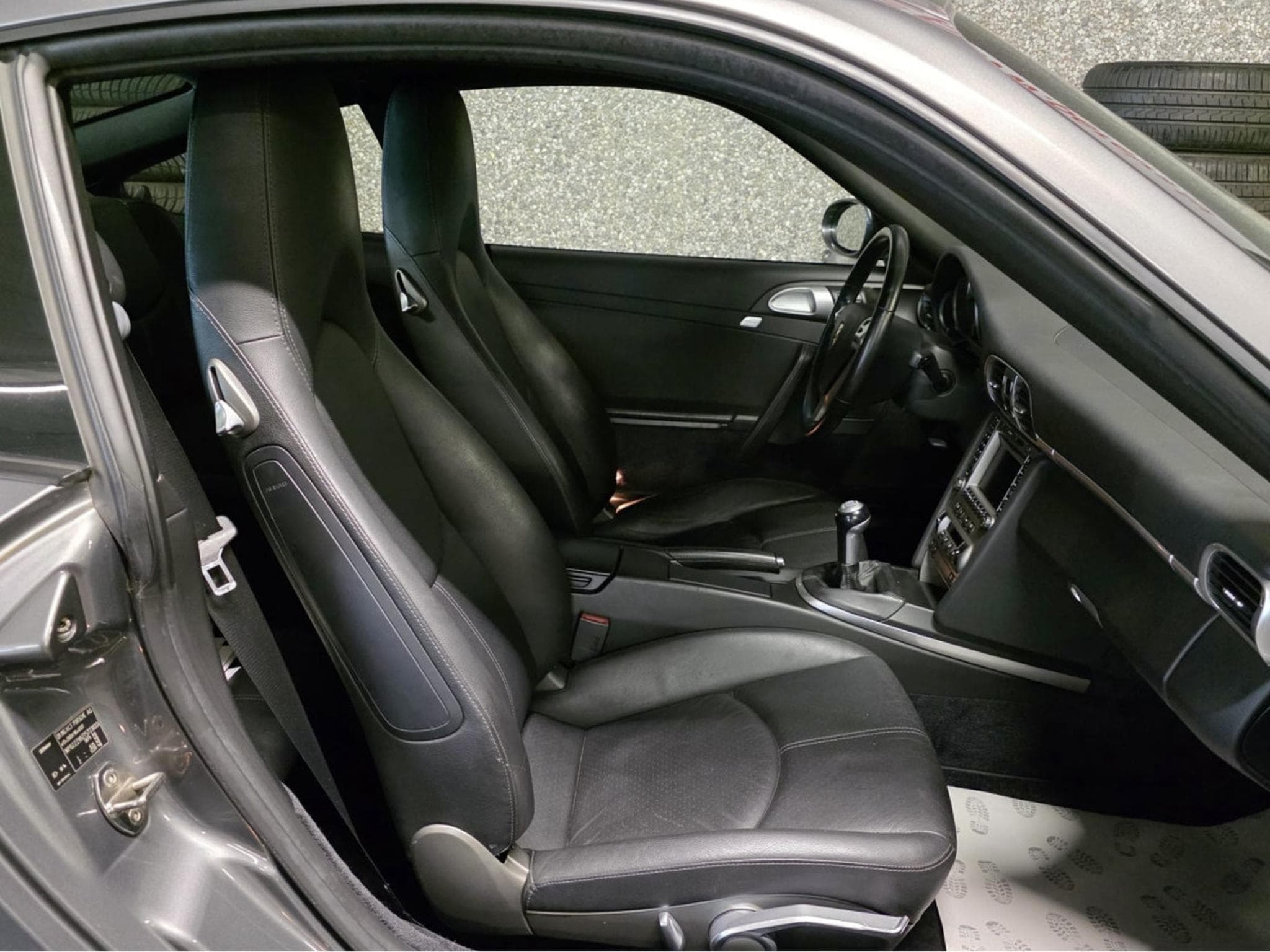 Porsche 911 4 S 3.8 CARRERA  CUIR NAVI Full Historie (2007) - Foto 4