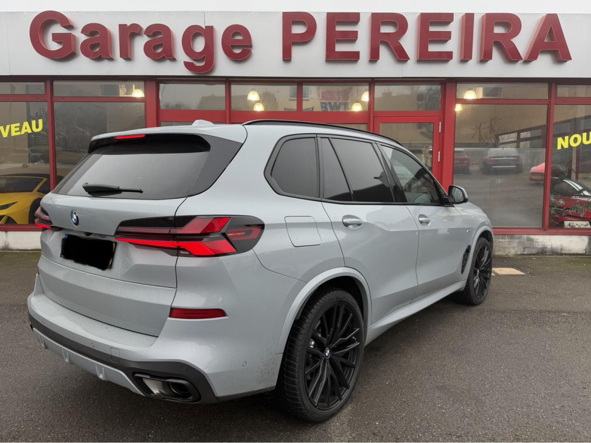 BMW X5 40D XDRIVE INDIVIDUAL NIGHT VISION HEAD UP HARMAN KARDON PAN (2025) - Photo 3