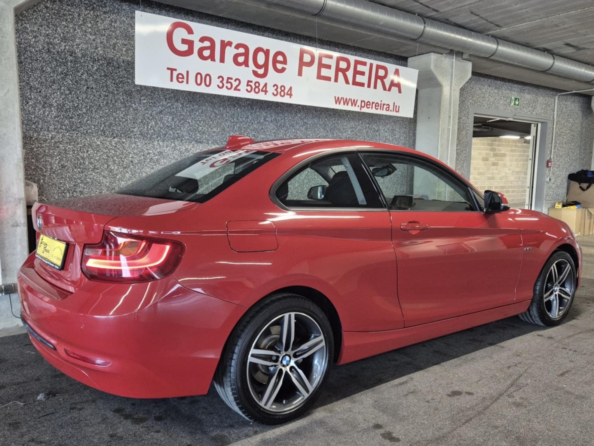 BMW 218 i SPORTLINE COUPE AUTO LED NAVI 1 HAND (2015) - Photo 2