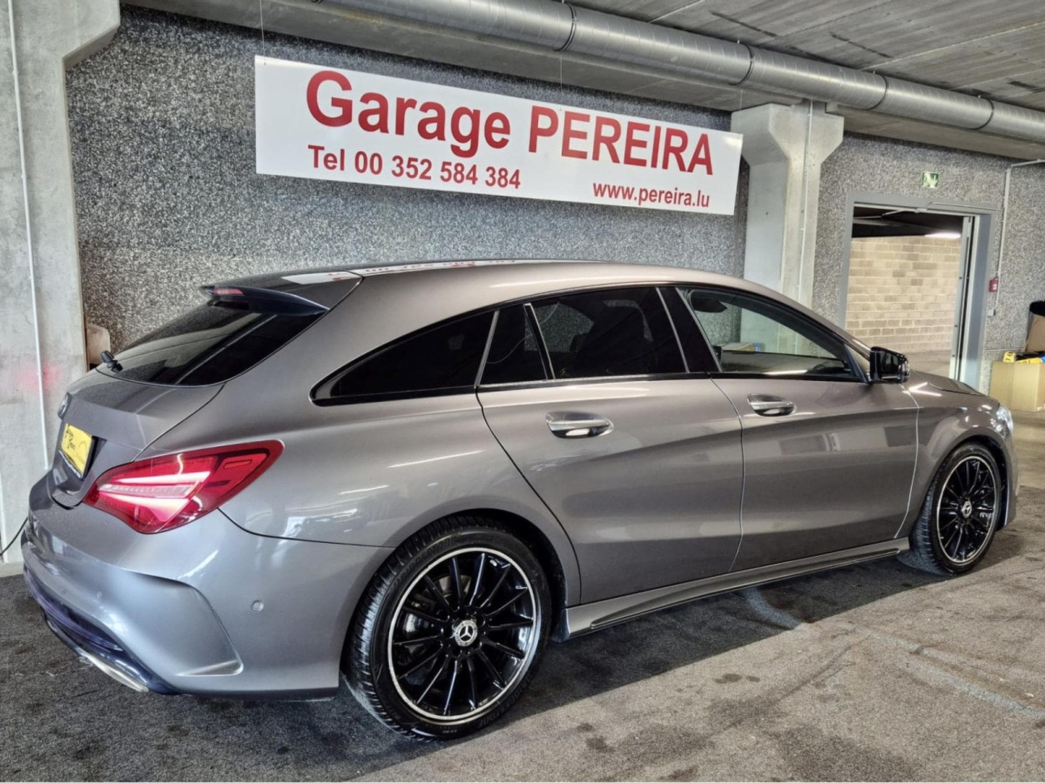 Mercedes CLA 200 Shooting Brake AMG LINE HARMAN KARDON CUIR NAVI (2019) - Foto 2