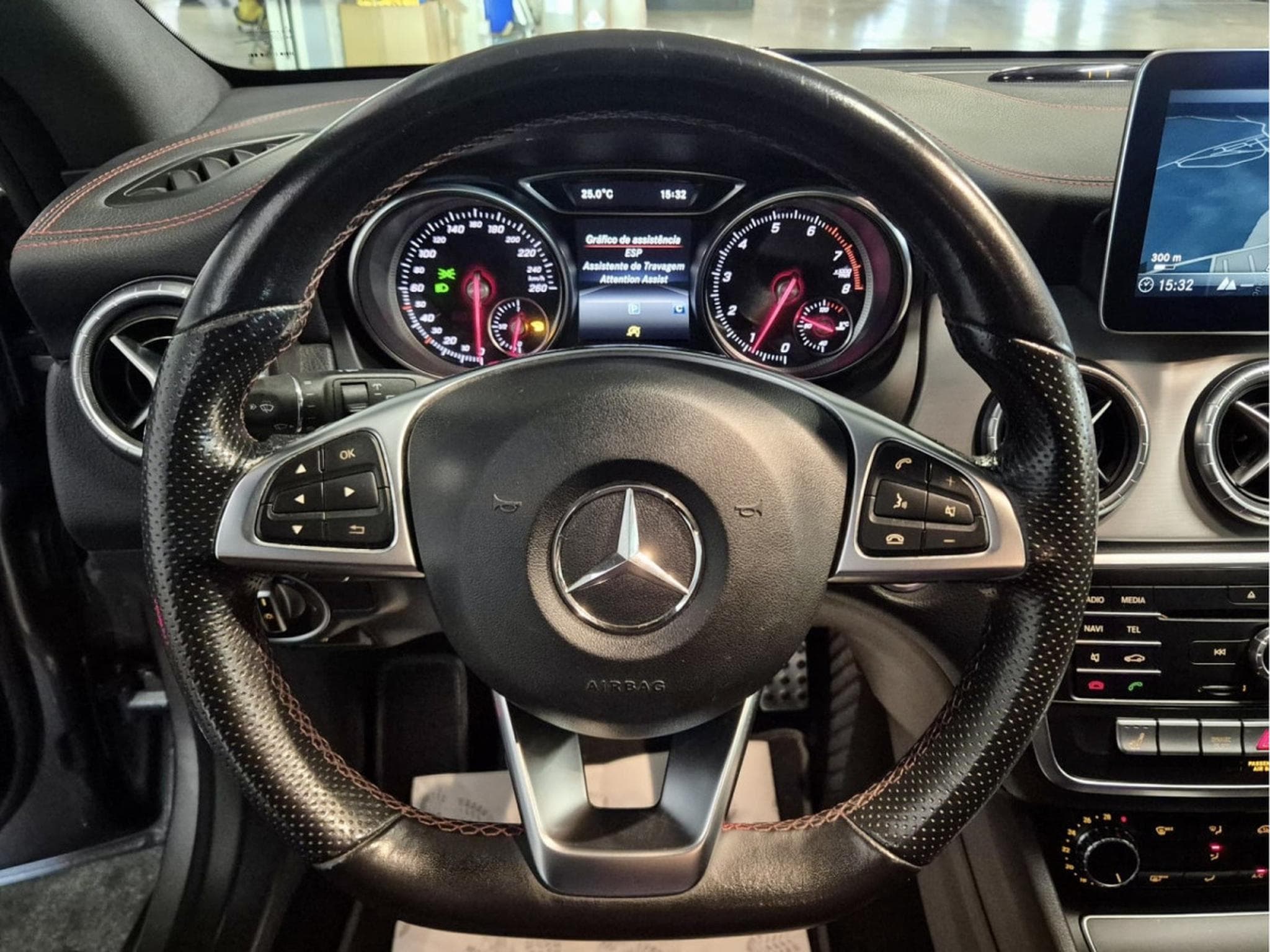 Mercedes CLA 200 Shooting Brake AMG LINE HARMAN KARDON CUIR NAVI (2019) - Foto 7