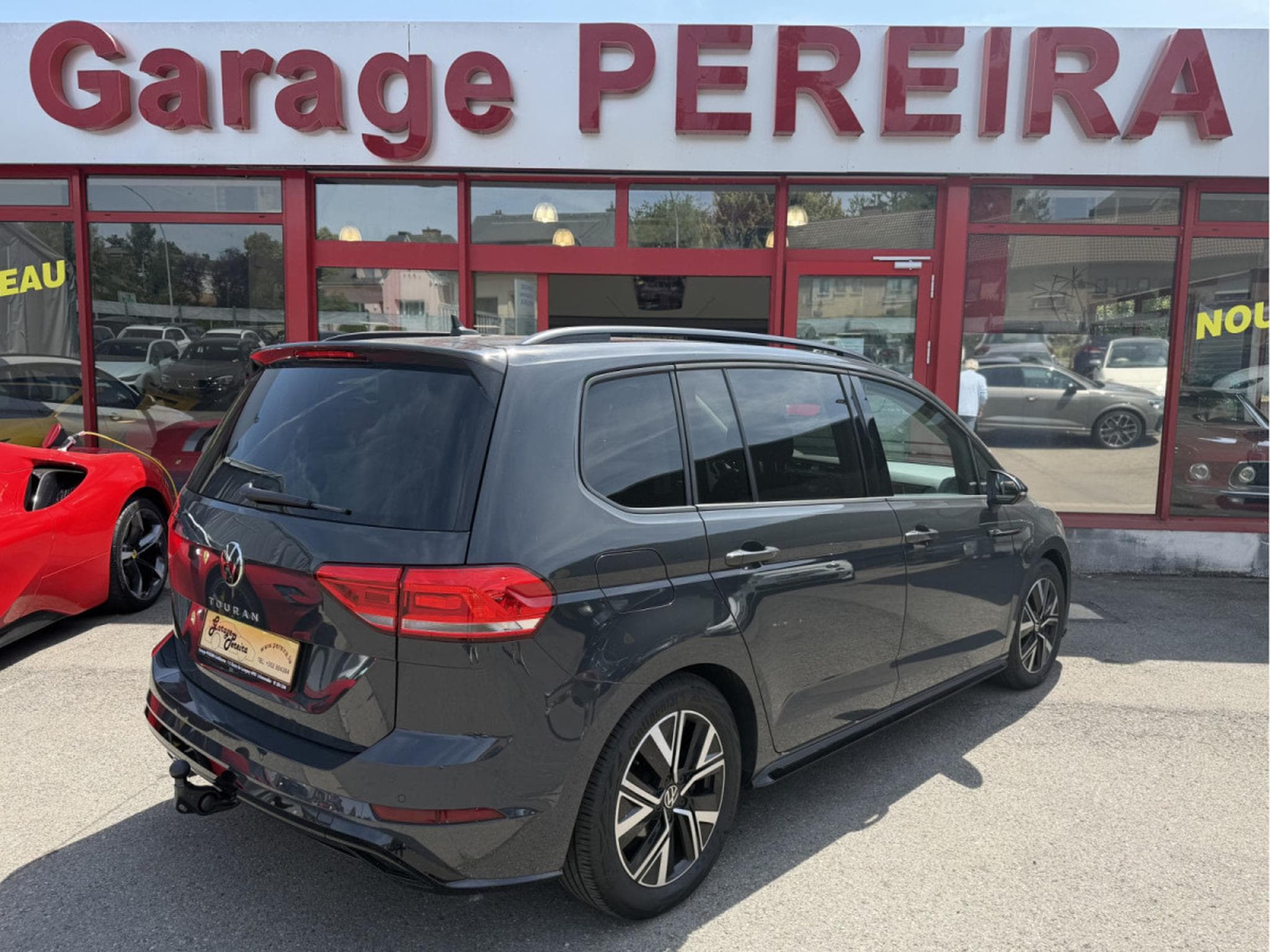 VW Touran NEW MODEL 2.0 TDI 150 DSG R-LINE 7 SITZE IQ LIGHT NAVI (2023) - Photo 3