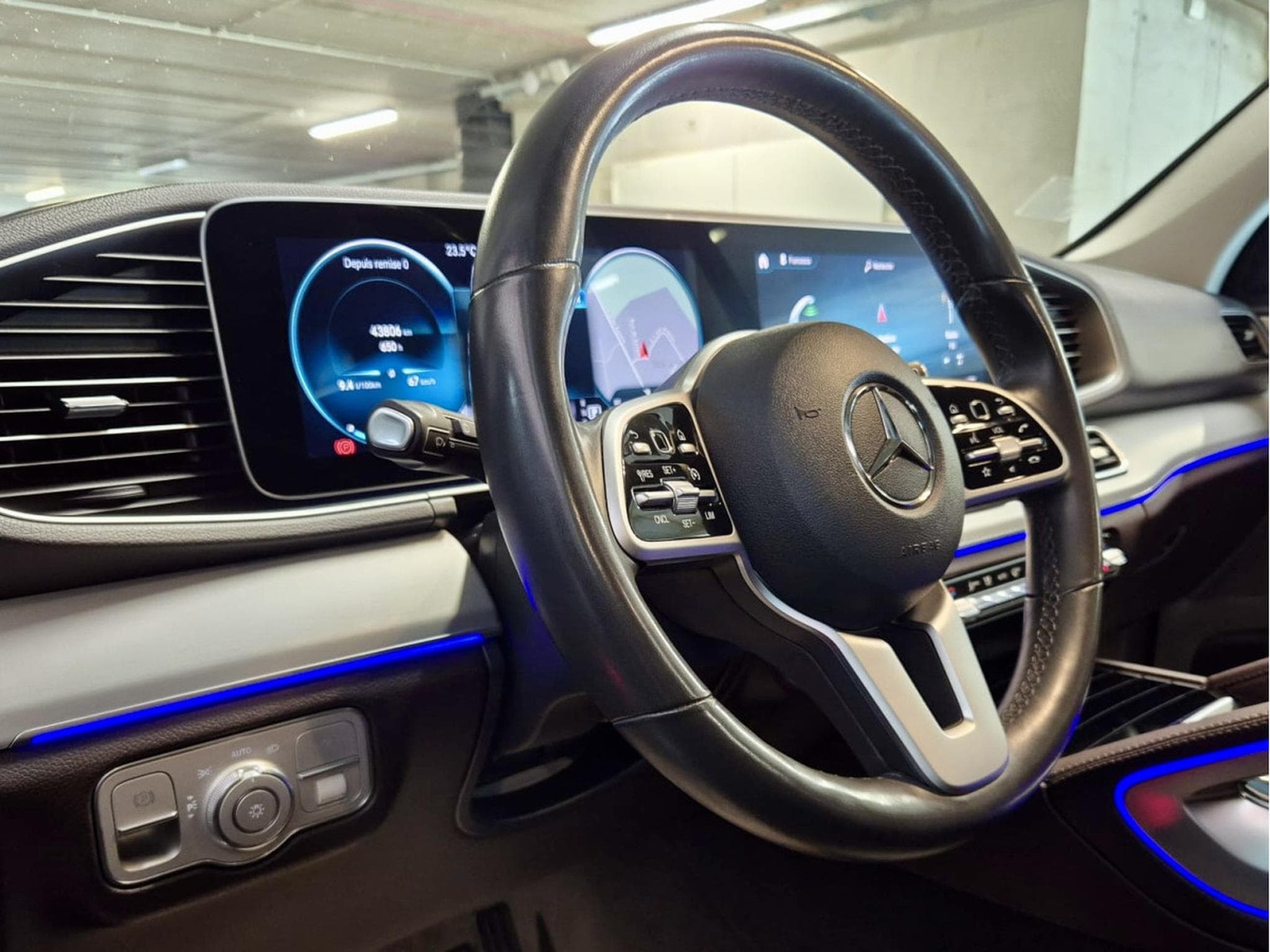 Mercedes GLE 300 D 4 MATIC AMG LINE NEW MODEL CUIR NAVI (2019) - Photo 11