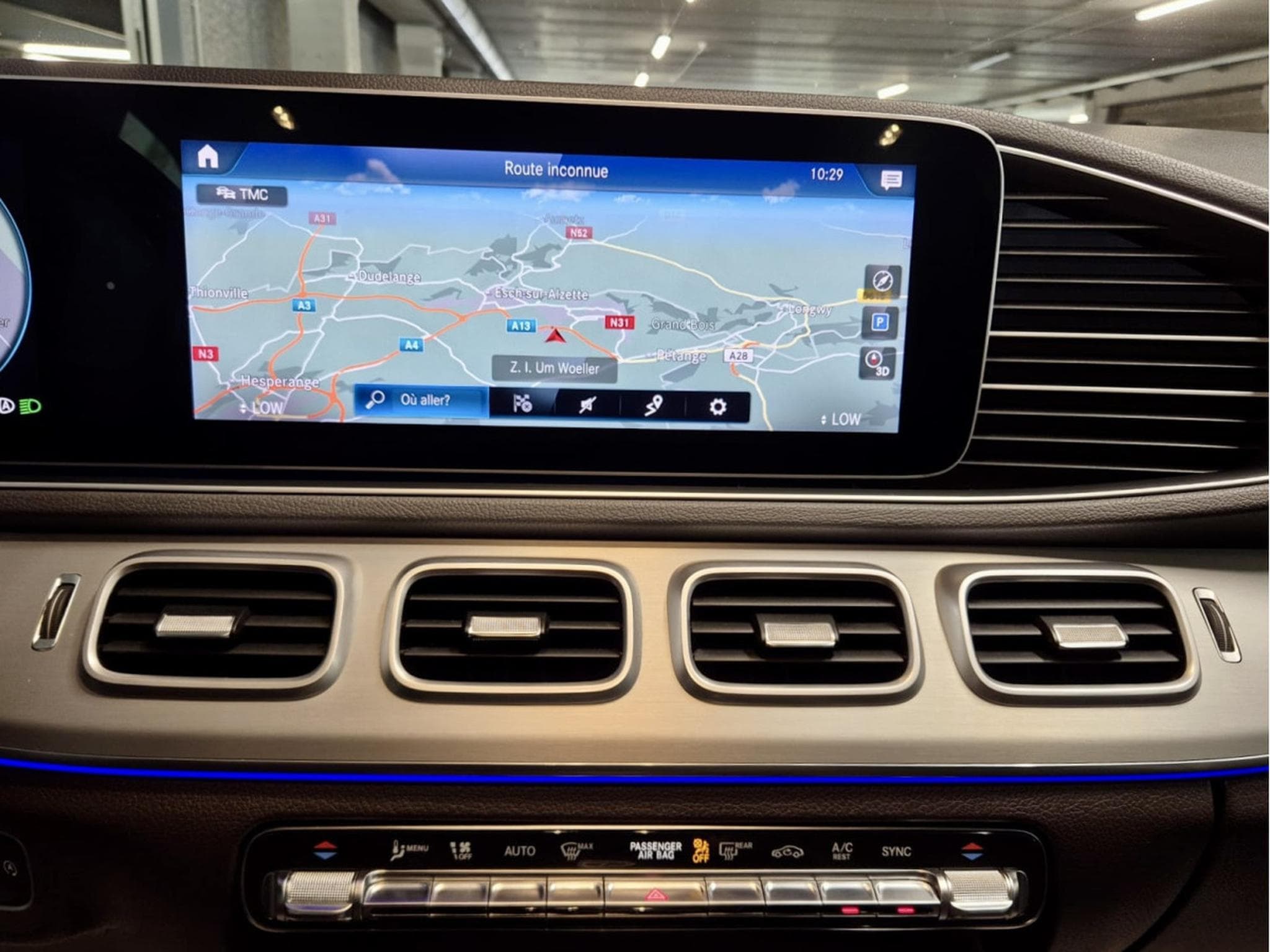 Mercedes GLE 300 D 4 MATIC AMG LINE NEW MODEL CUIR NAVI (2019) - Photo 8