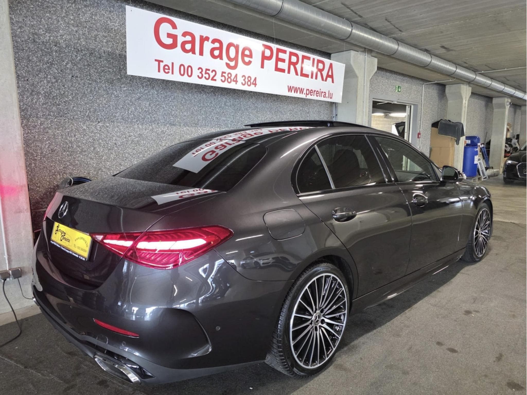 Mercedes C 180 AMG LINE PANO CUIR NAVI 1 HAND (2025) - Photo 2
