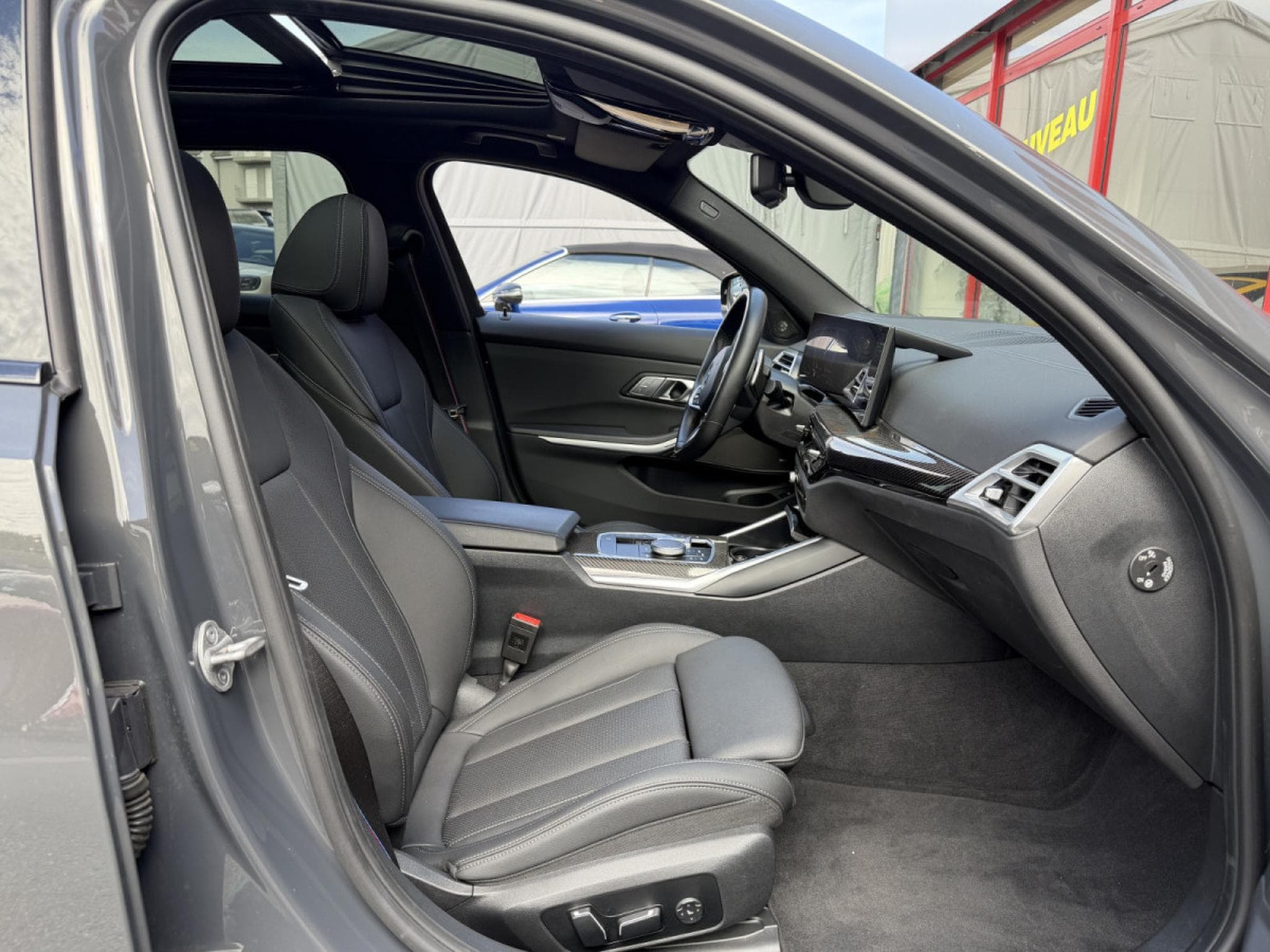 BMW 330 i XDRIVE TOURING M SPORT PAKET NEW MODEL CARBON PANO CUIR NA (2024) - Photo 5