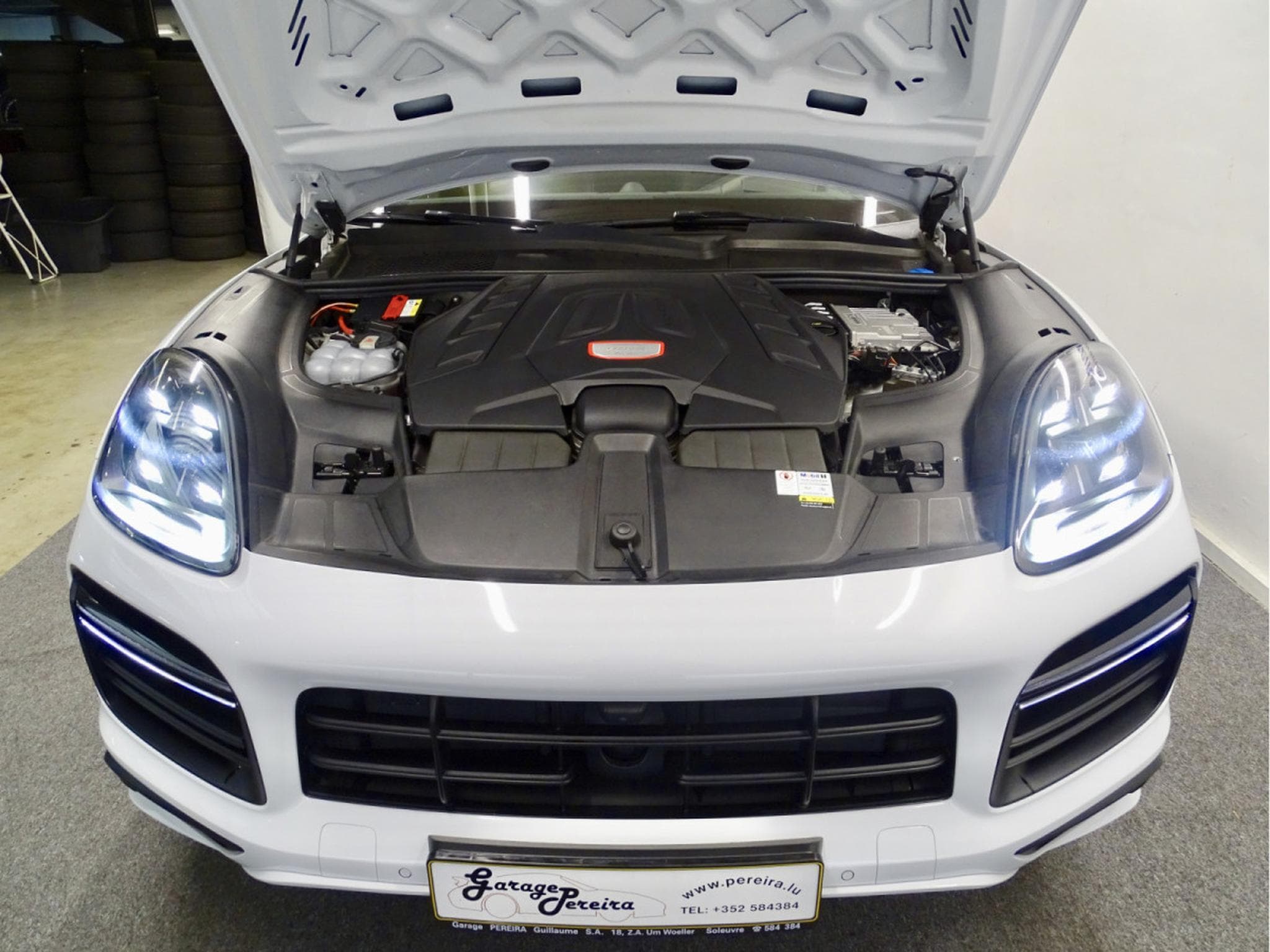 Porsche Cayenne 4.0 TURBO PSCB SPORT DESIGN CARBON APPROVED Hinterradlenkung (2019) - Foto 21