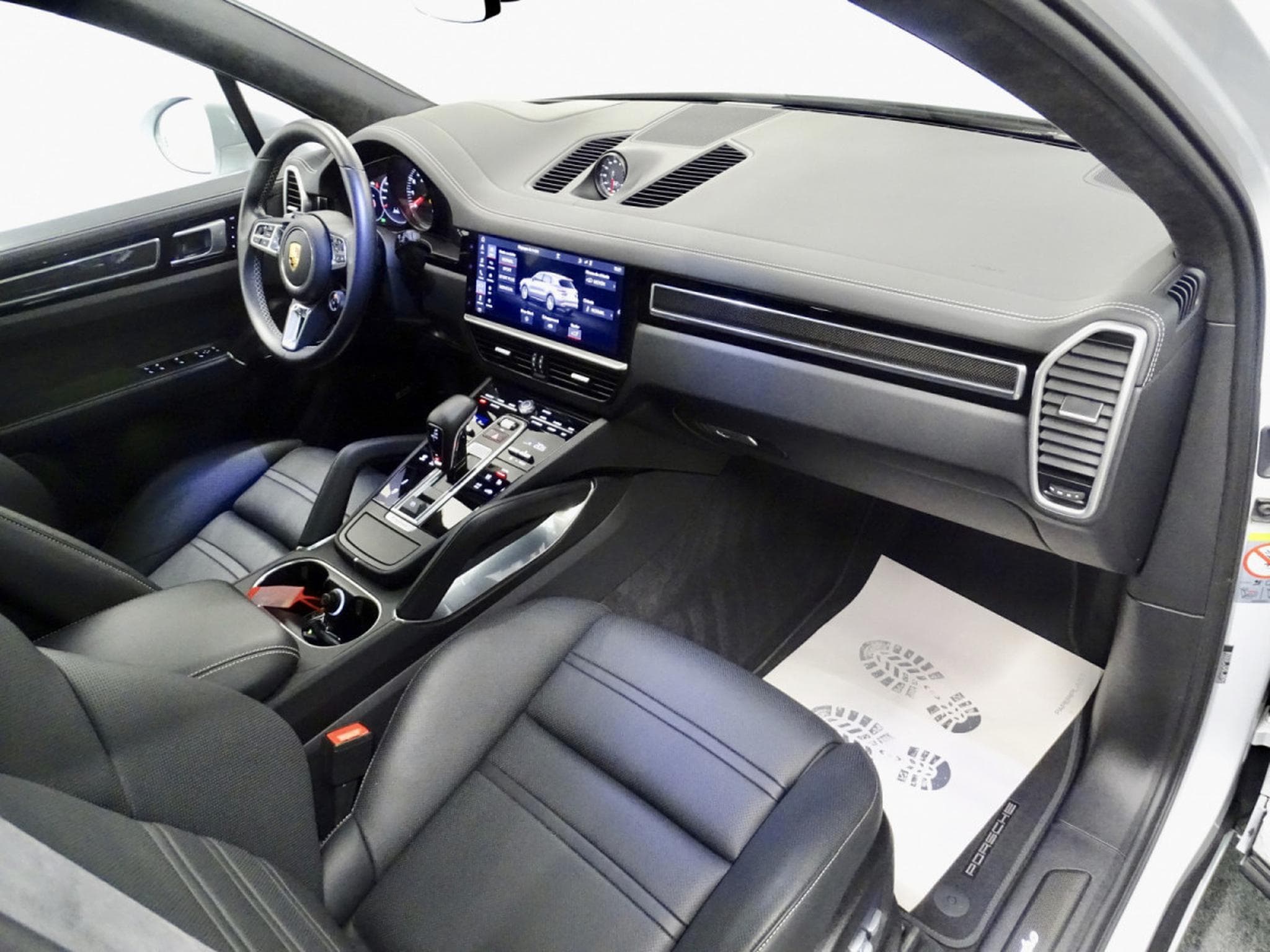 Porsche Cayenne 4.0 TURBO PSCB SPORT DESIGN CARBON APPROVED Hinterradlenkung (2019) - Foto 5