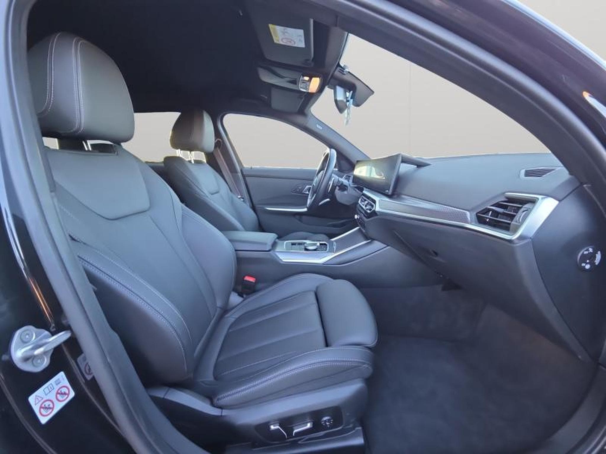 BMW 330 d Break Pack M / Diesel (2024) - Photo 10