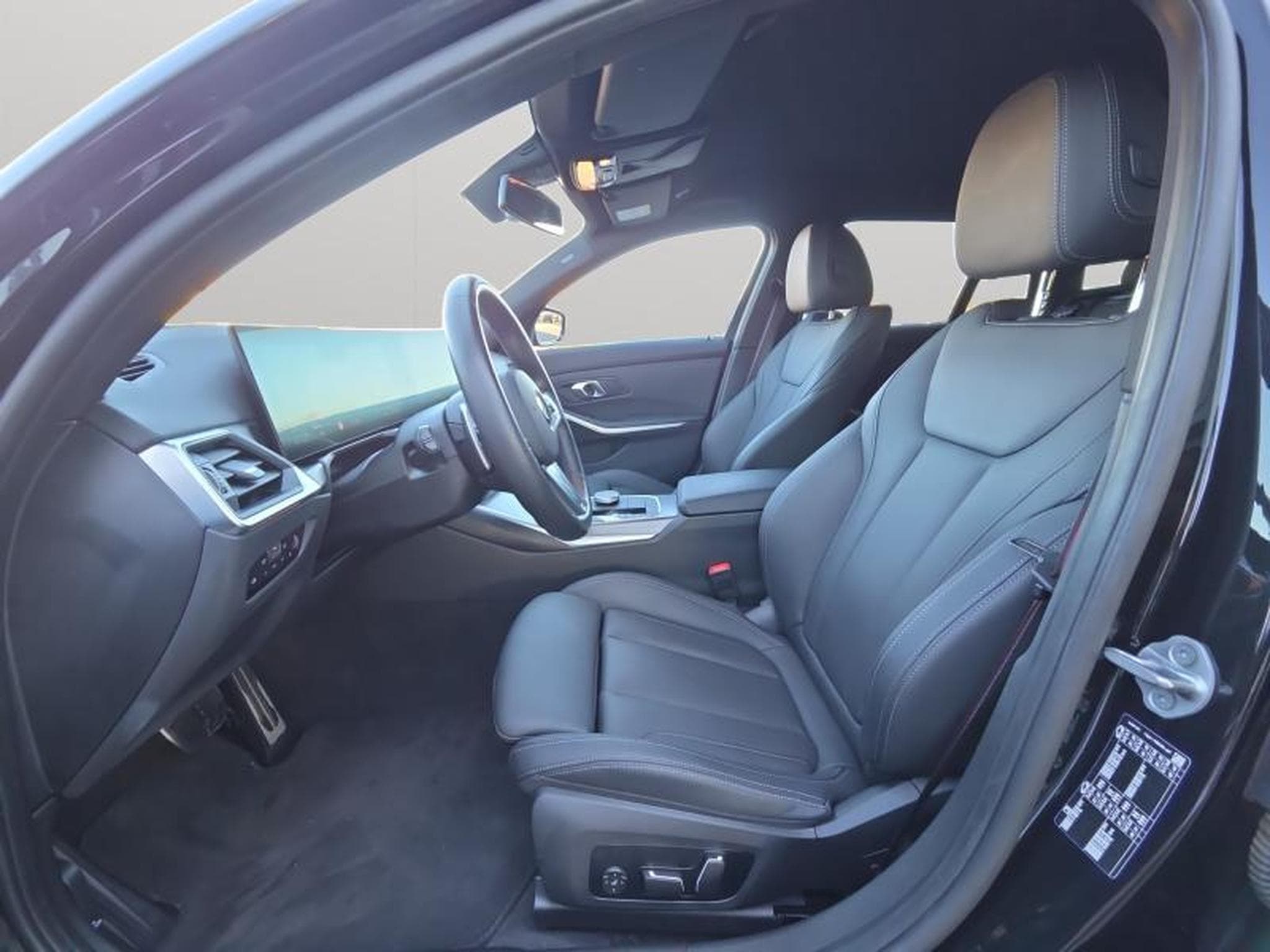 BMW 330 d Break Pack M / Diesel (2024) - Photo 12