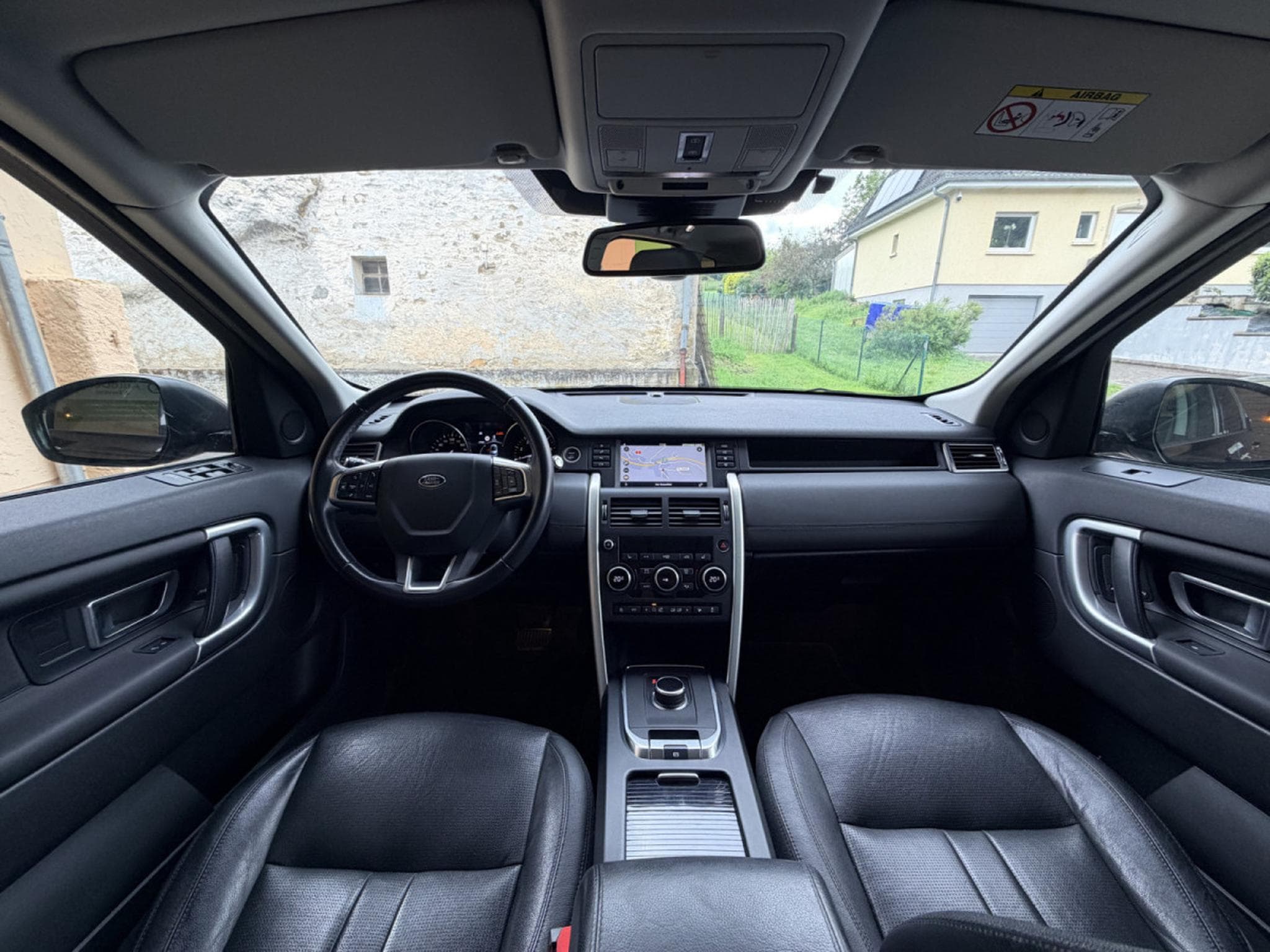 Land-Rover Discovery Sport Si4 240 HSE Automatique Panorama  7 places 241cv (2019) - Foto 12