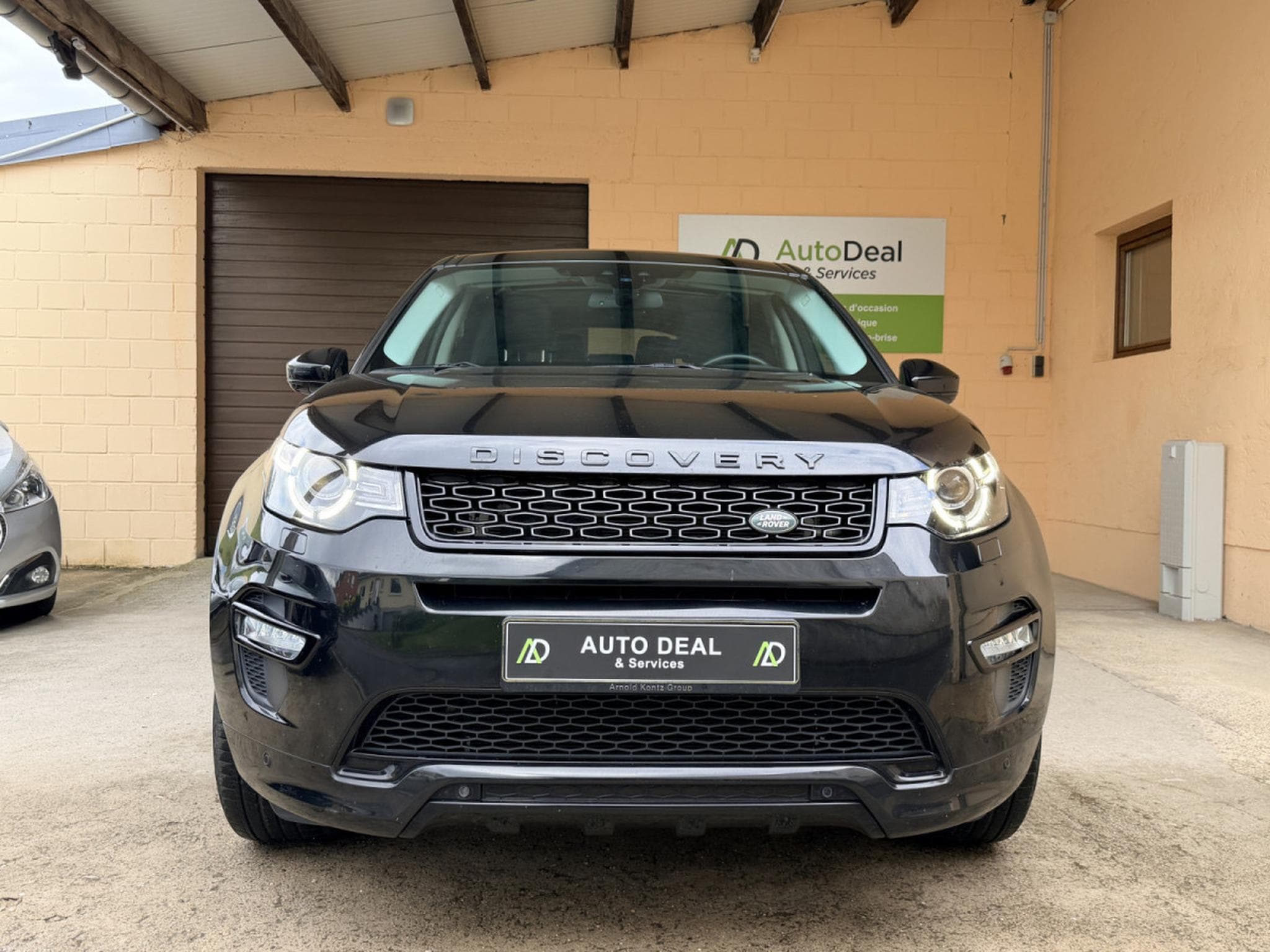 Land-Rover Discovery Sport Si4 240 HSE Automatique Panorama  7 places 241cv (2019) - Foto 2