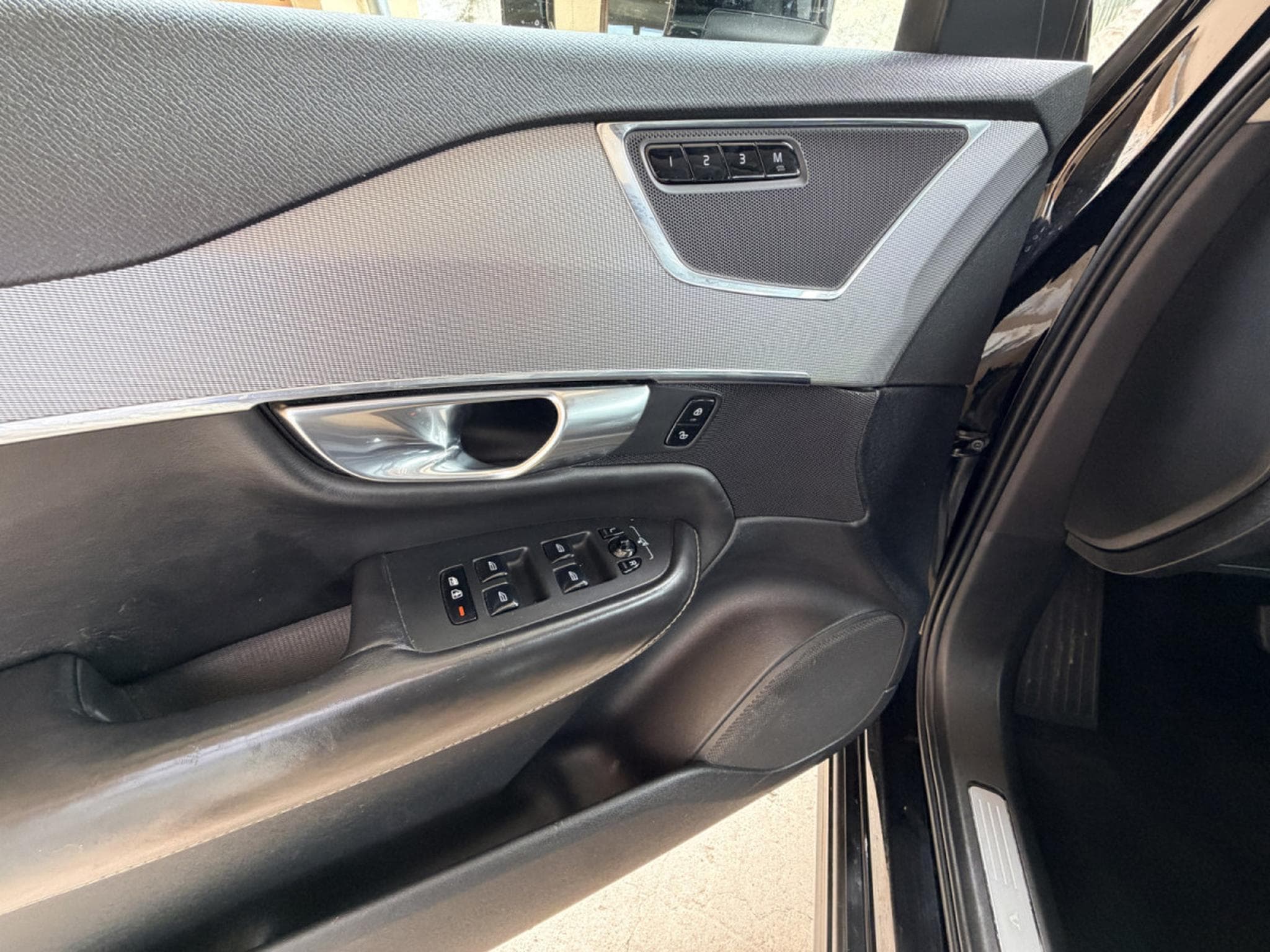 Volvo XC90 inscription luxe D5 224CV D5 AWD 7 PLACES (2015) - Photo 10