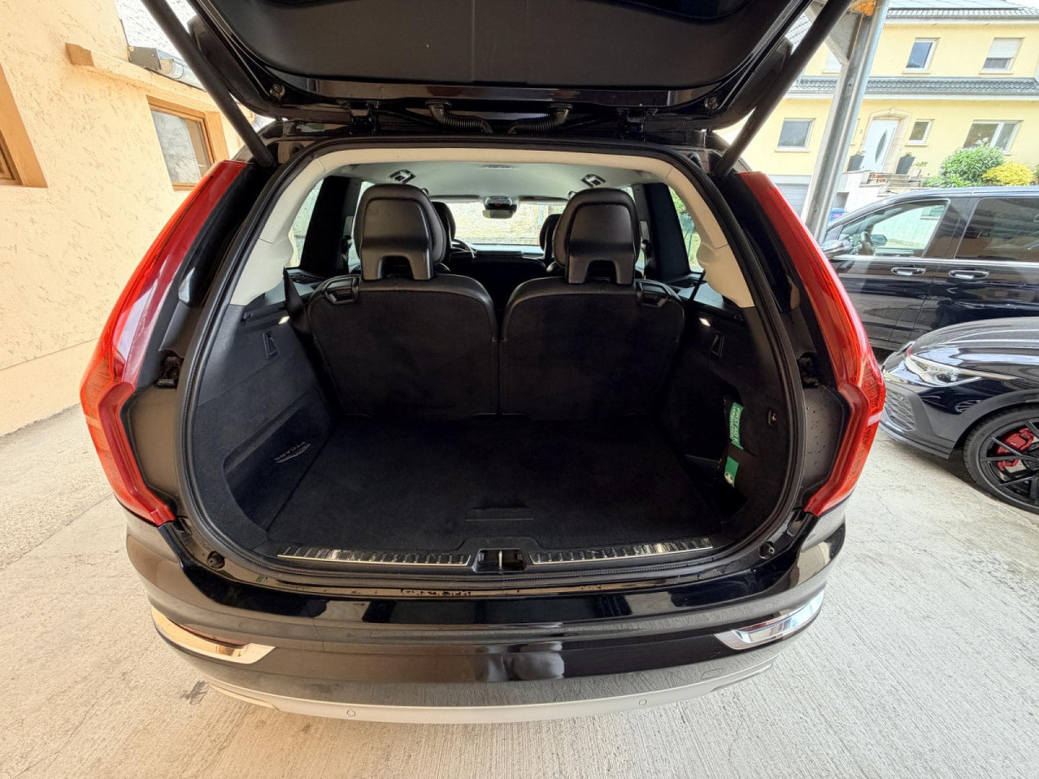 Volvo XC90 inscription luxe D5 224CV D5 AWD 7 PLACES (2015) - Photo 15