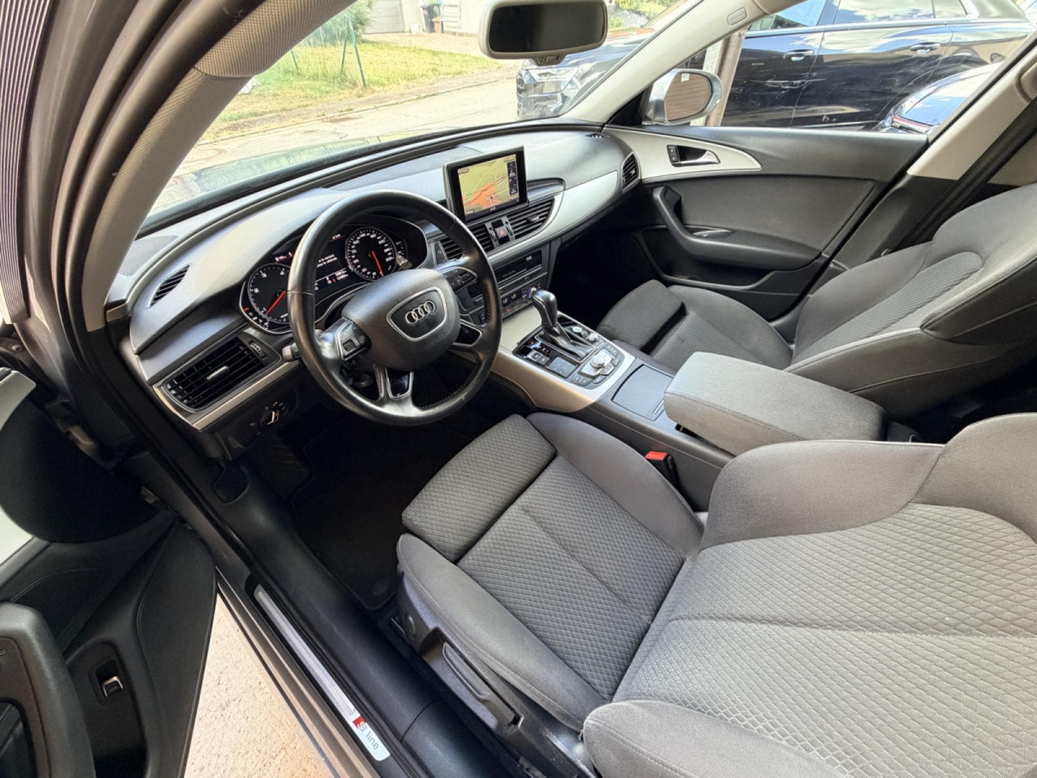 Audi A6 2.0 TDI S-line ext. Automatique  190CV (2019) - Foto 11