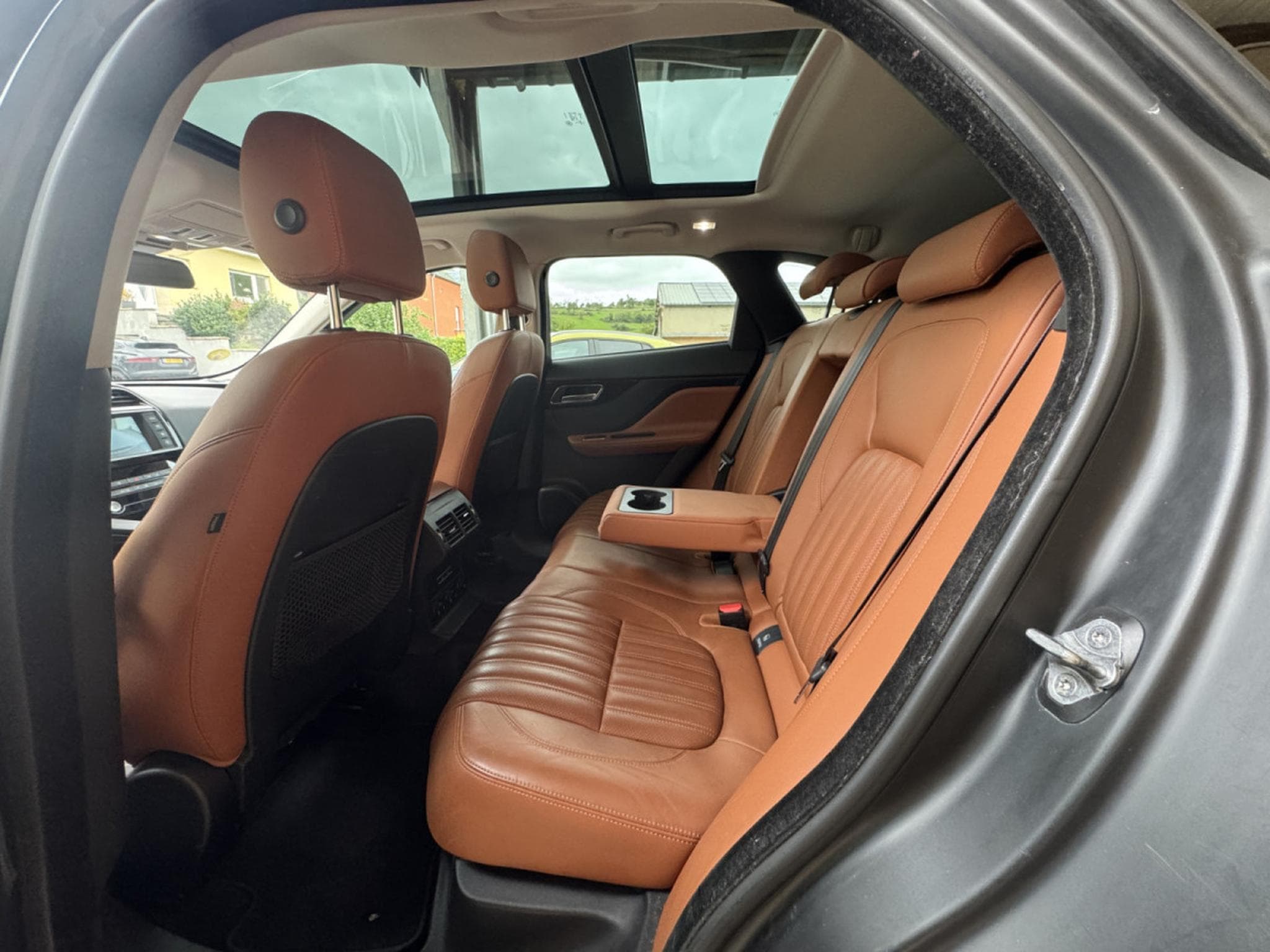 Jaguar F-Pace Jaguar F-PACE Portfolio 30d AWD - 221kW (2016) - Foto 14