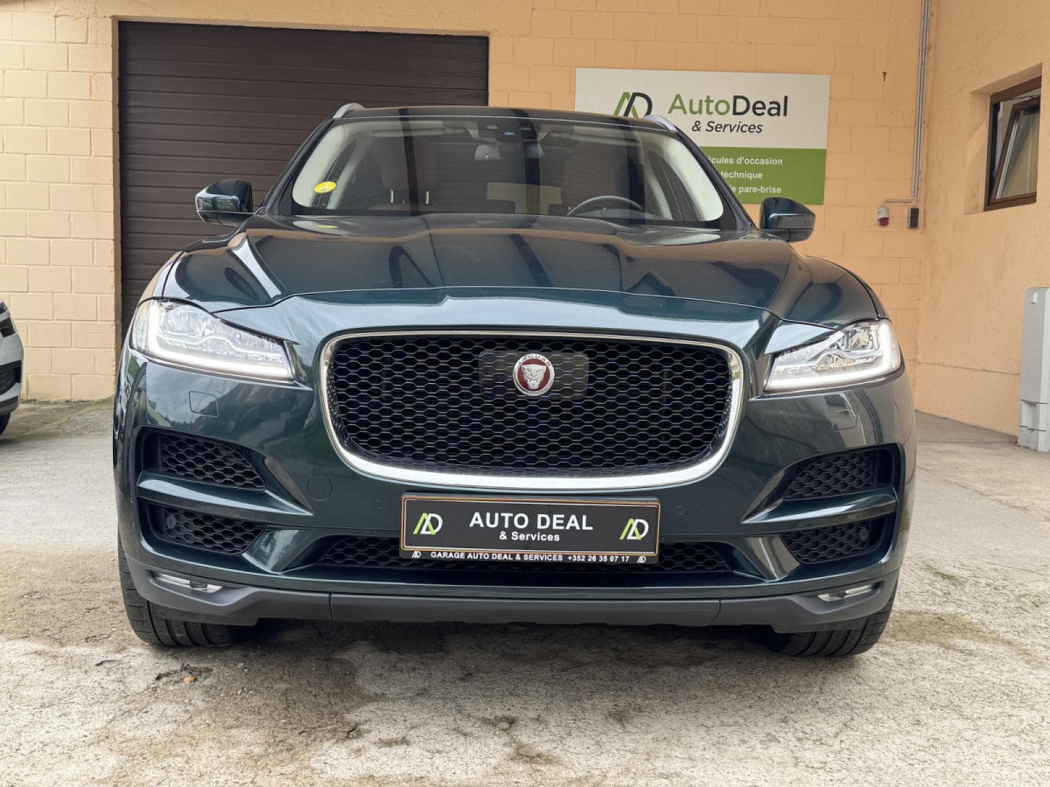 Jaguar F-Pace Jaguar F-PACE Portfolio 30d AWD - 221kW (2016) - Foto 2