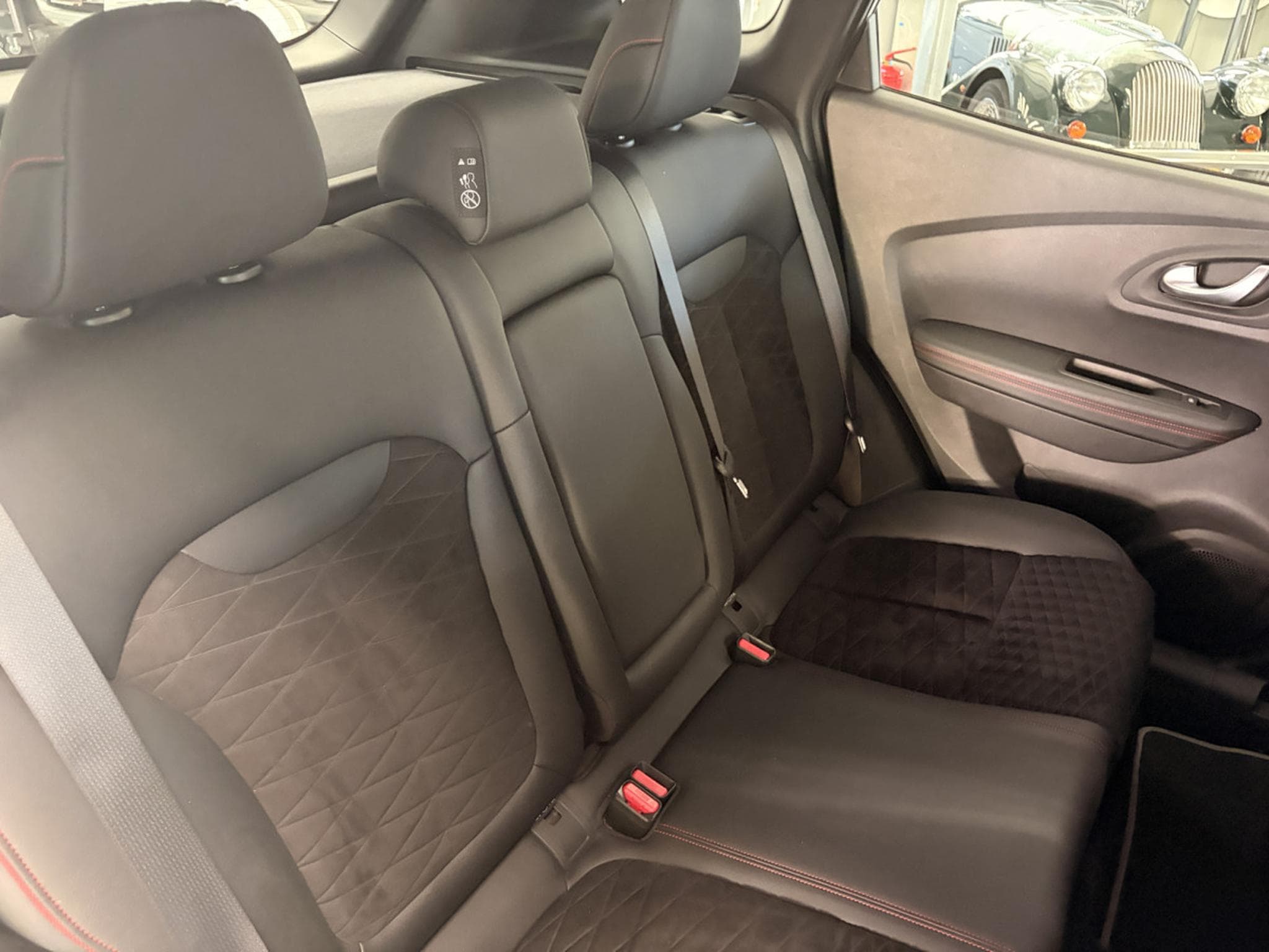 Renault Kadjar 1.3 TCe Black Edition 159HP (2019) - Foto 12