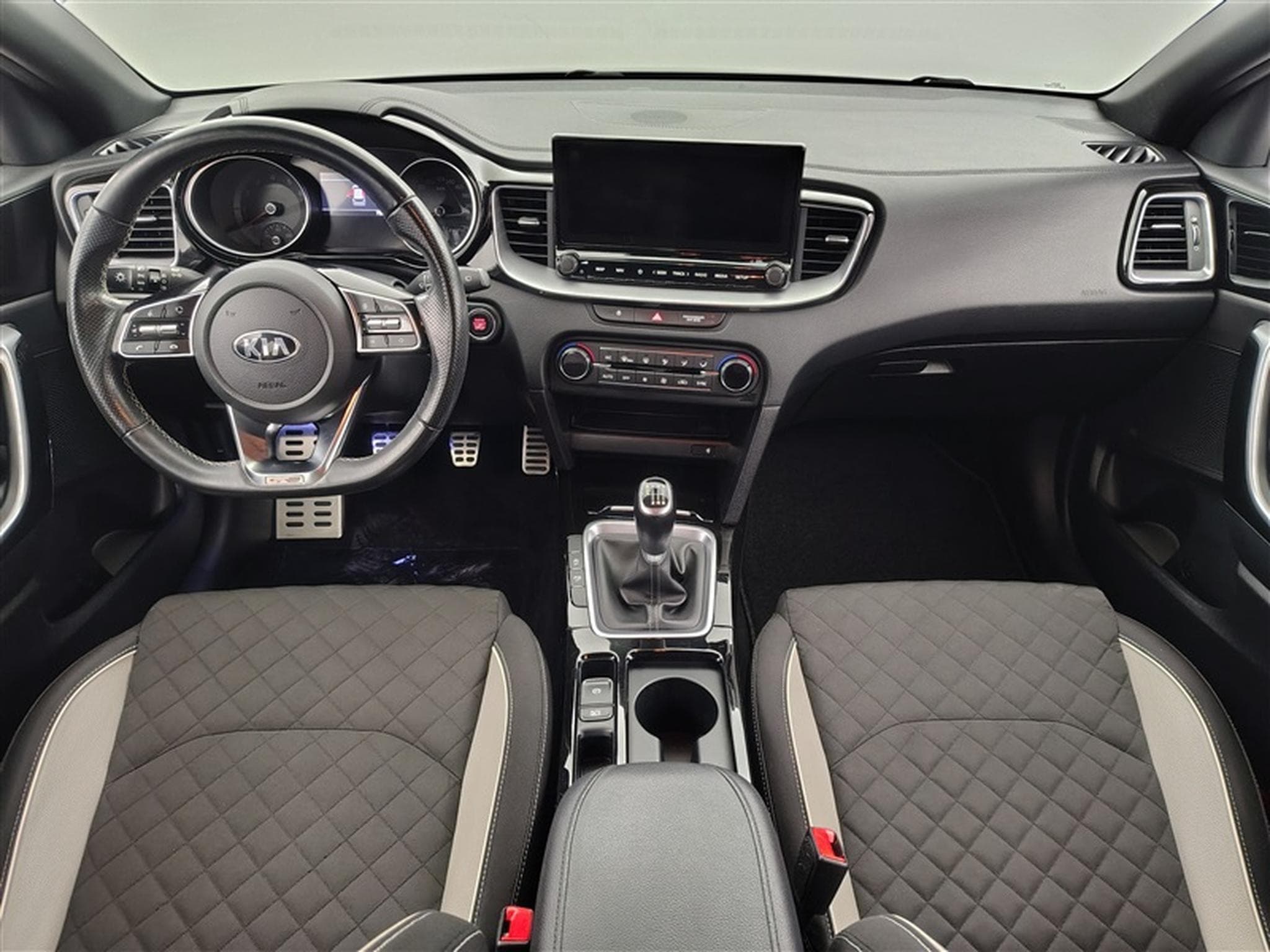 Kia ProCeed GT Line CUIR/CARPLAY/CAMERA (2020) - Photo 8